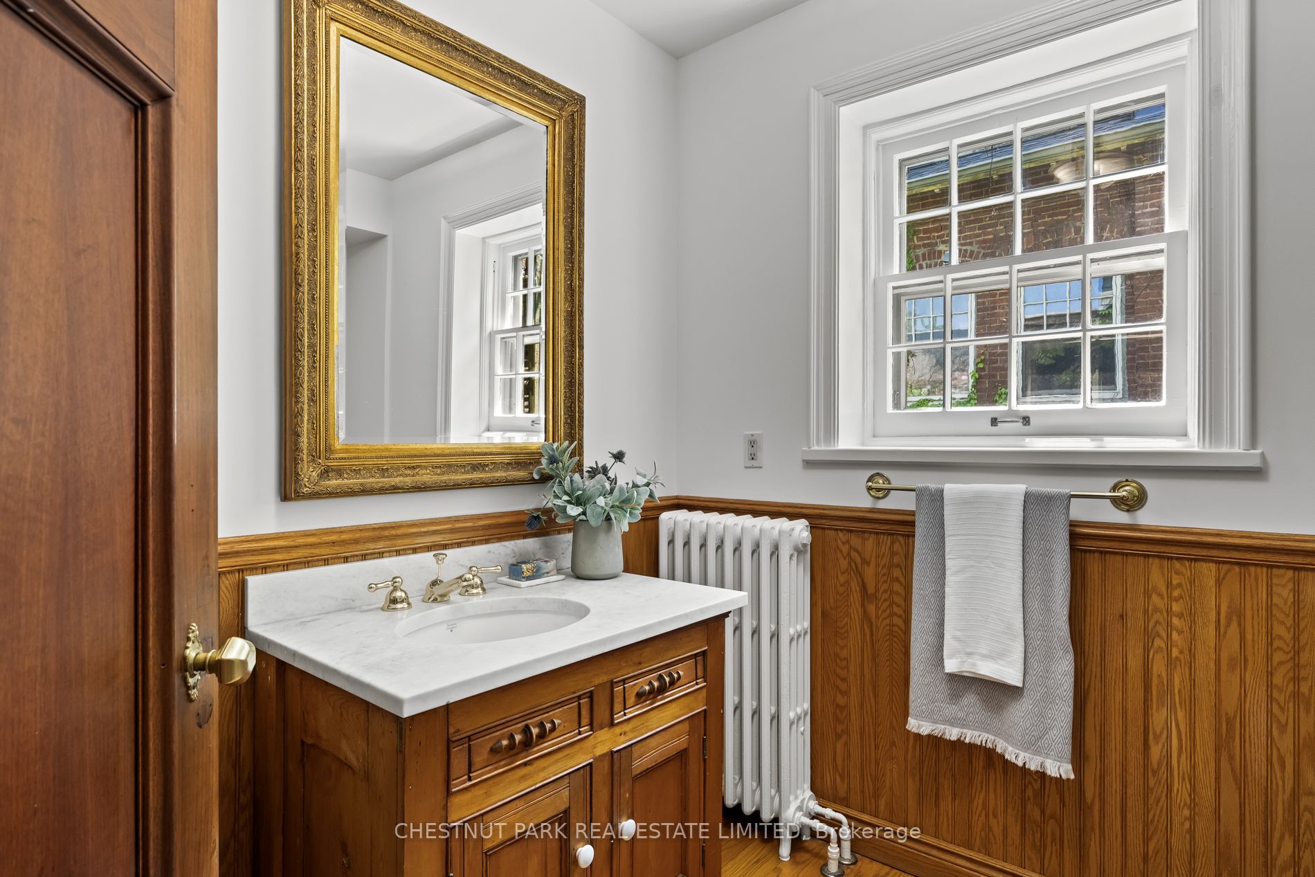 49 Roxborough Street Property Photo 32