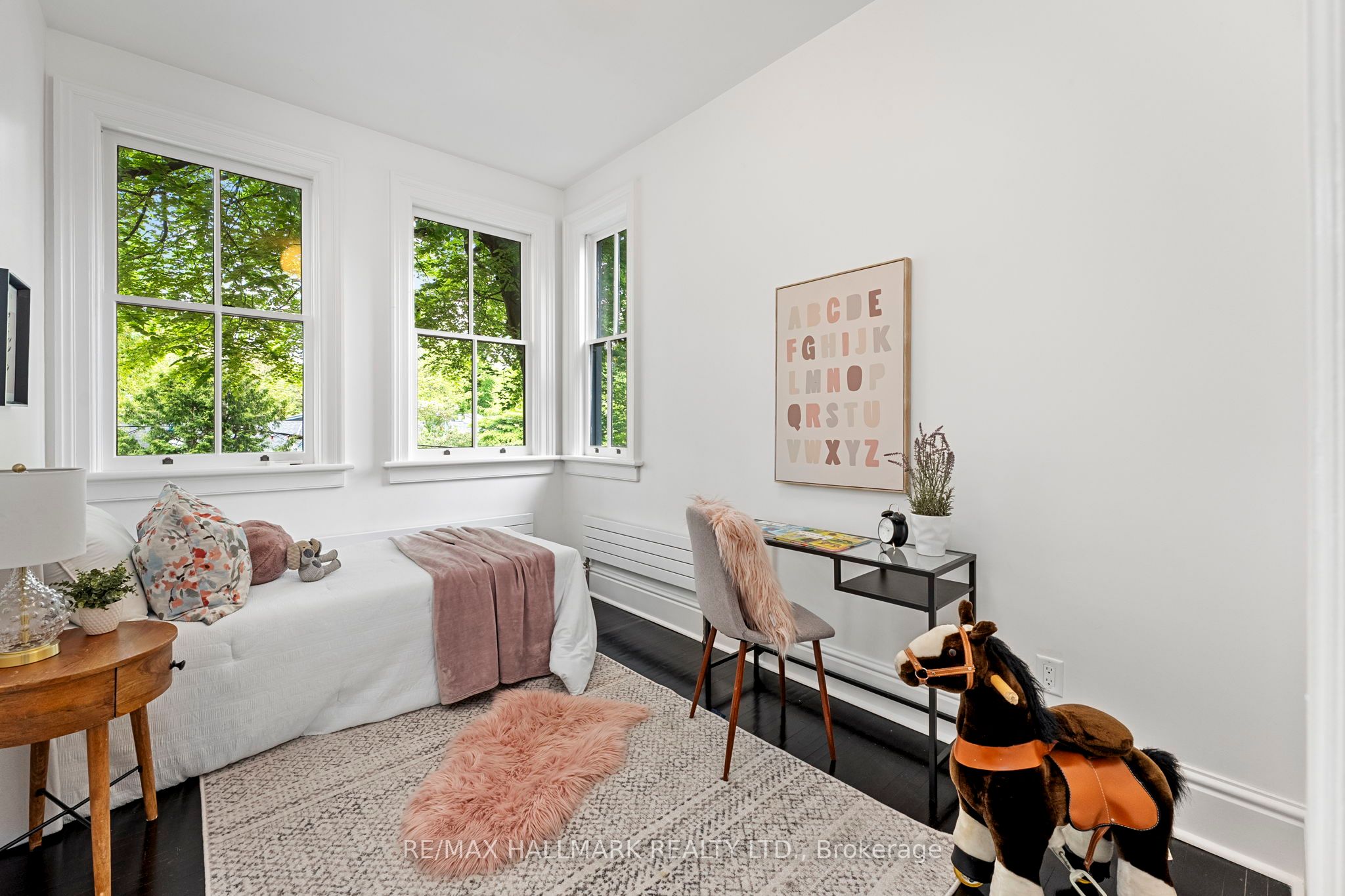 342 Wellesley Street Property Photo 15