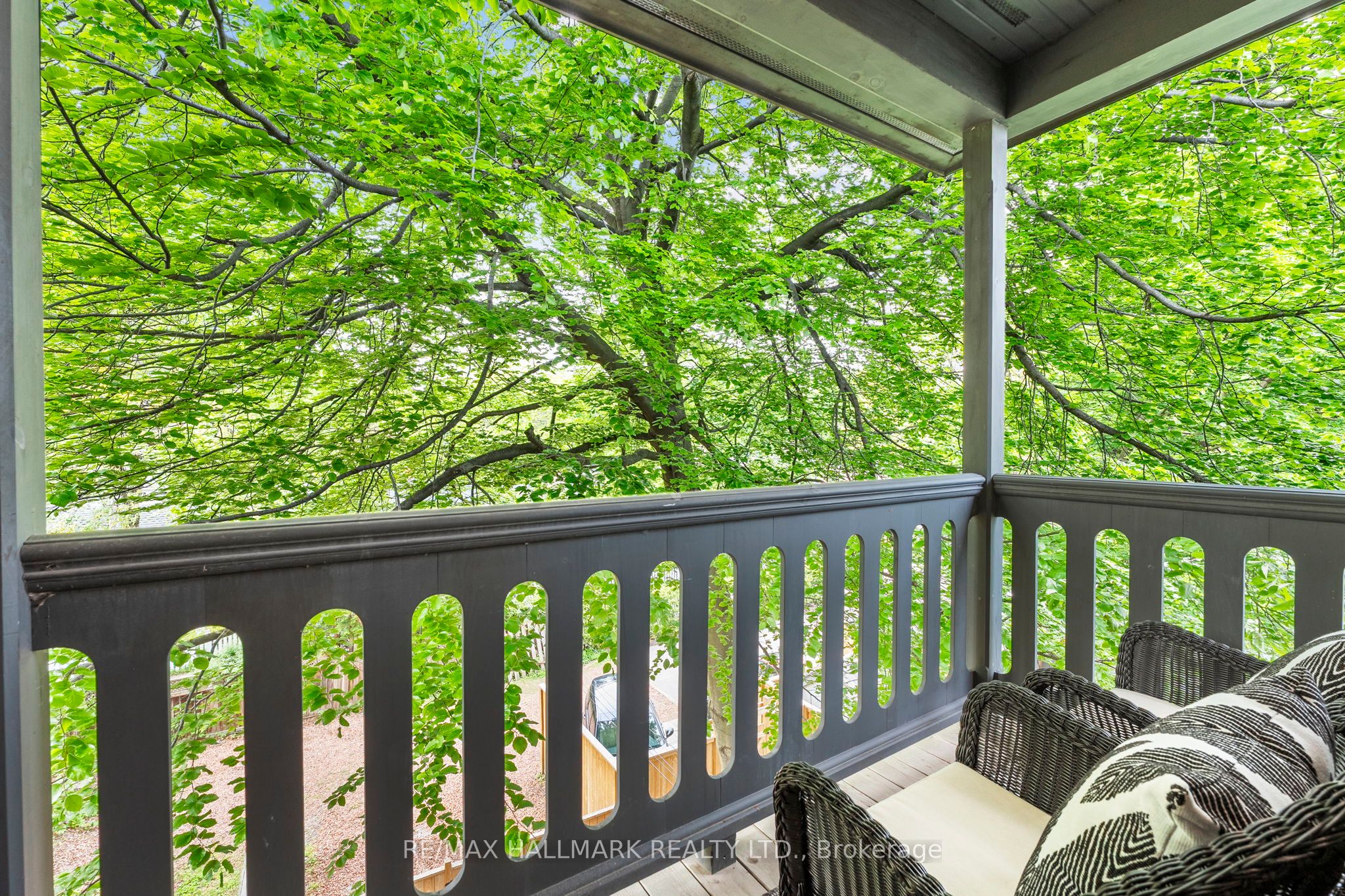 342 Wellesley Street Property Photo 32