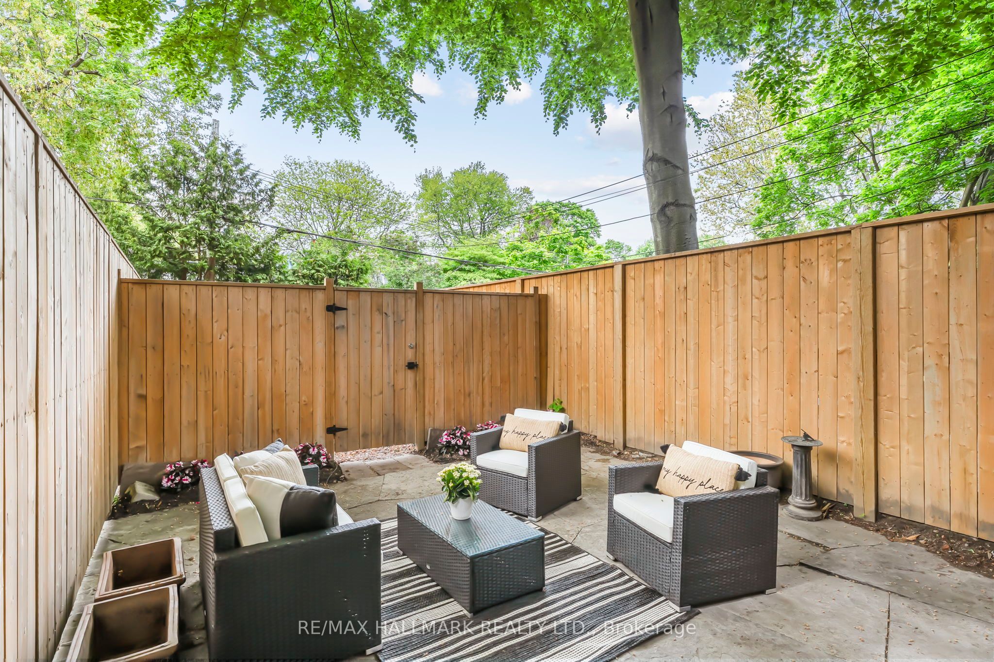 342 Wellesley Street Property Photo 37