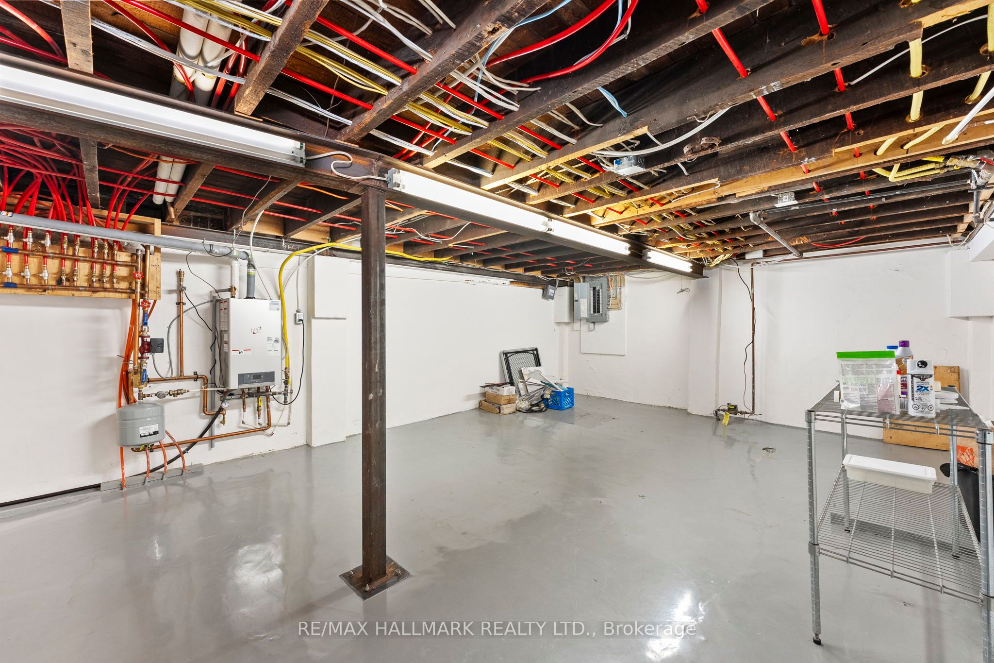 342 Wellesley Street Property Photo 38