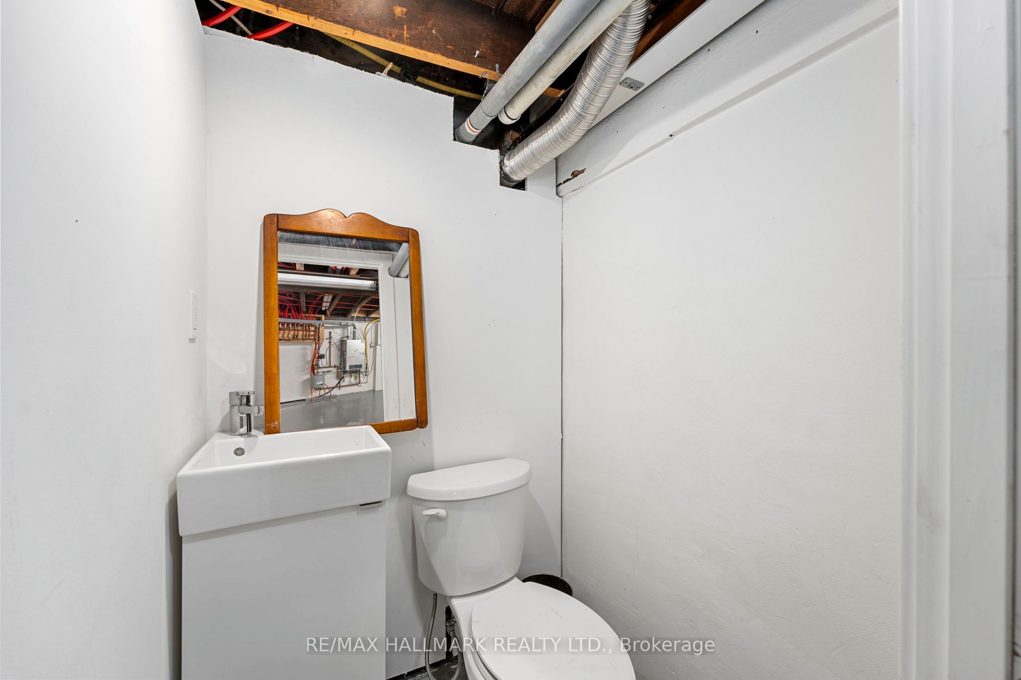 342 Wellesley Street Property Photo 40