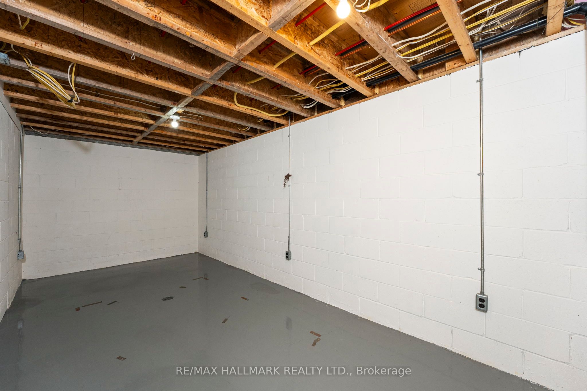 342 Wellesley Street Property Photo 42