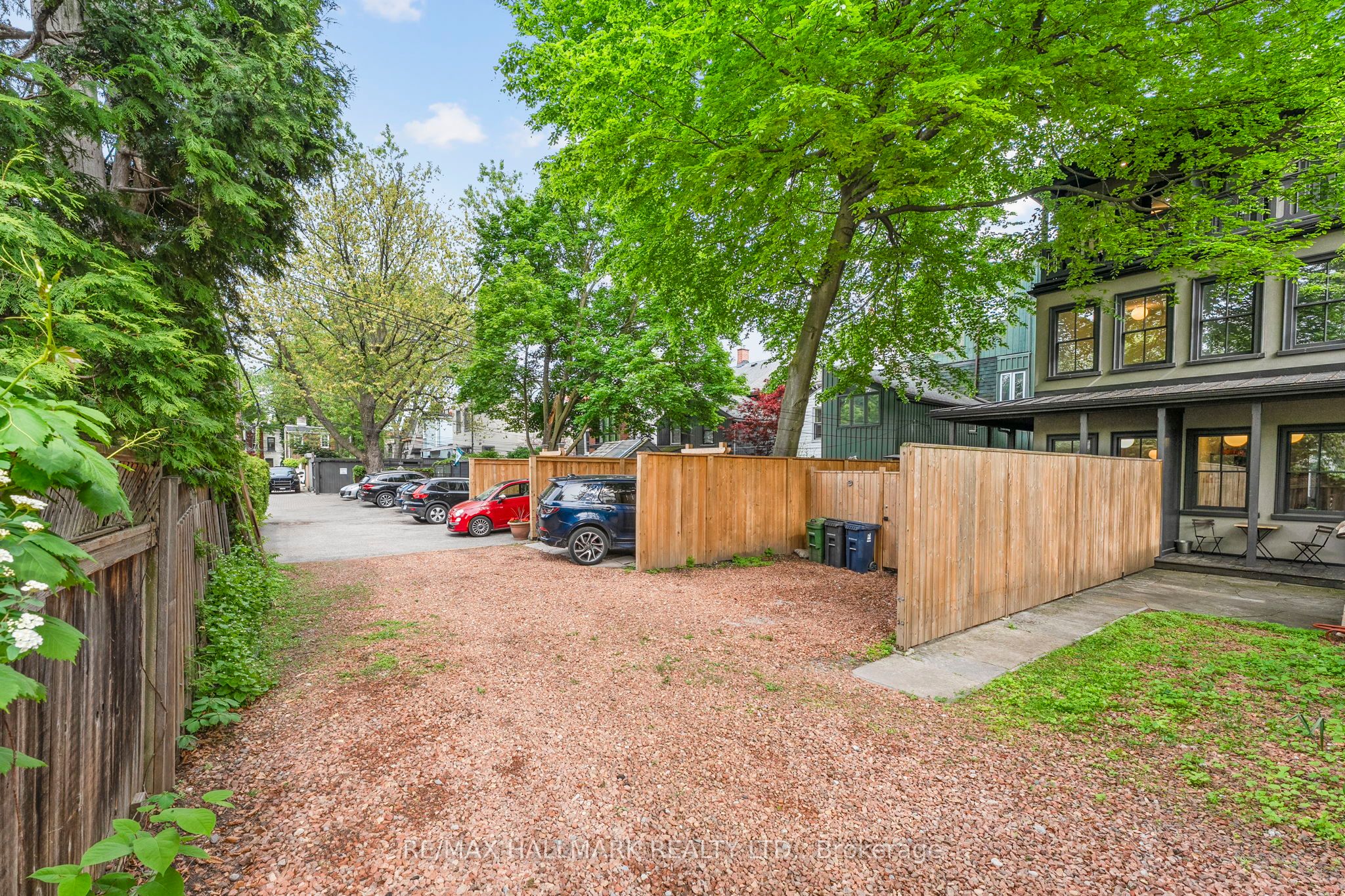 342 Wellesley Street Property Photo 44