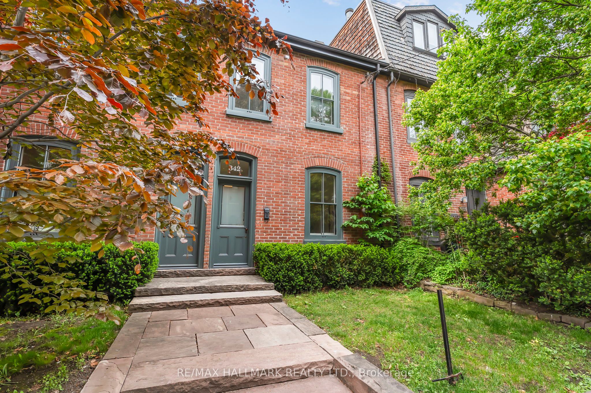 342 Wellesley Street Property Photo 46