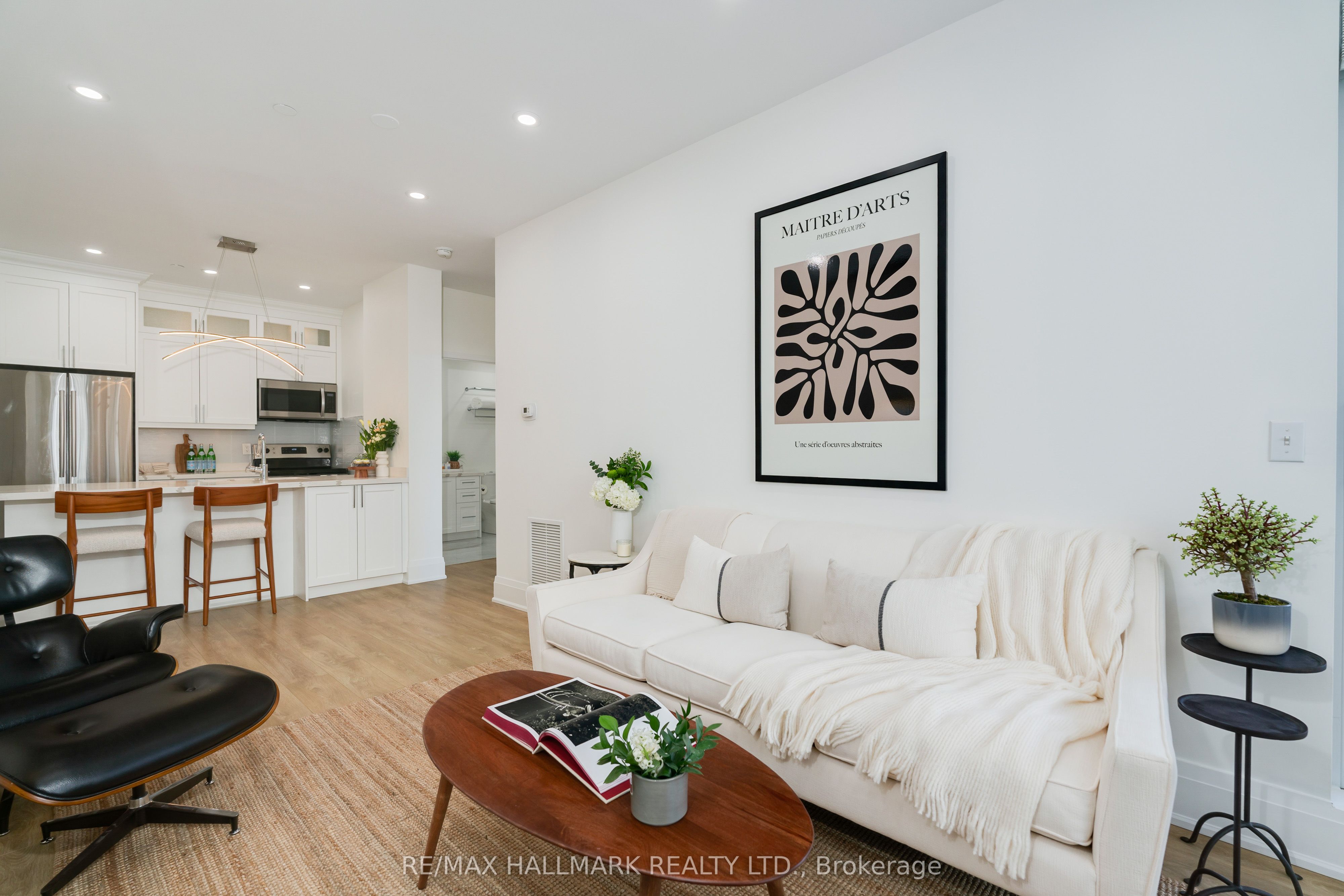 #706 - 980 Yonge Street Property Photo 10