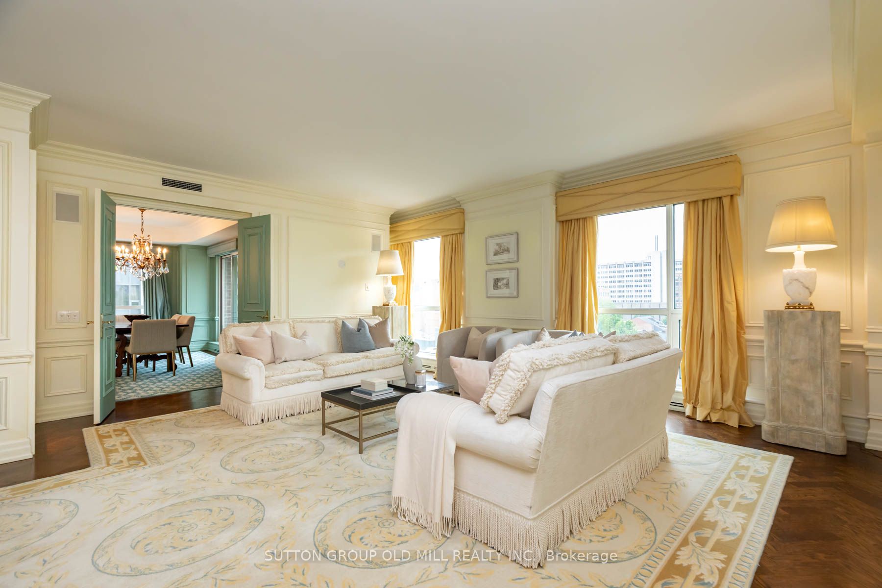 #700 - 38 Avenue Road Property Photo 6