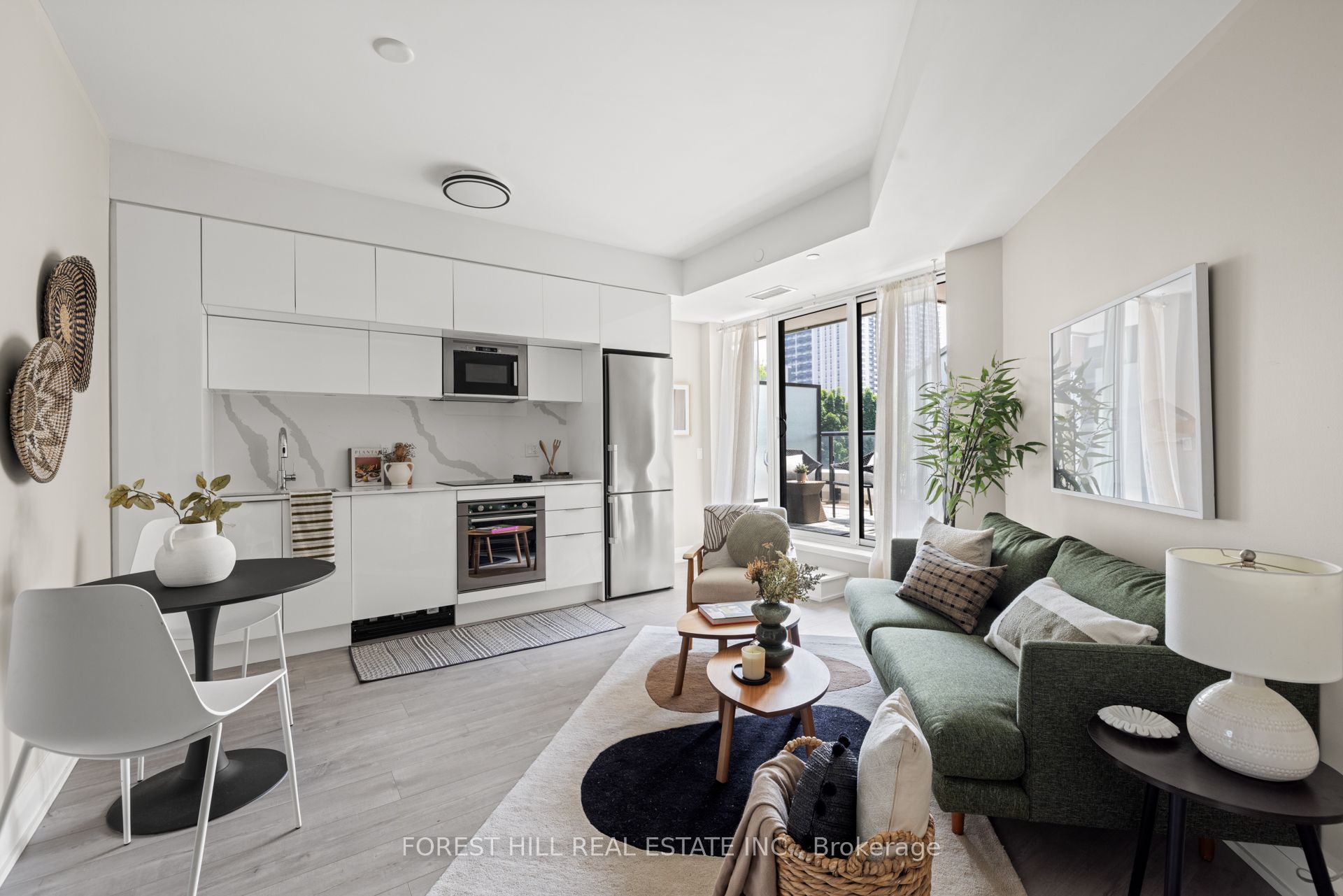 #218 - 1 Belsize Drive Property Photo 4