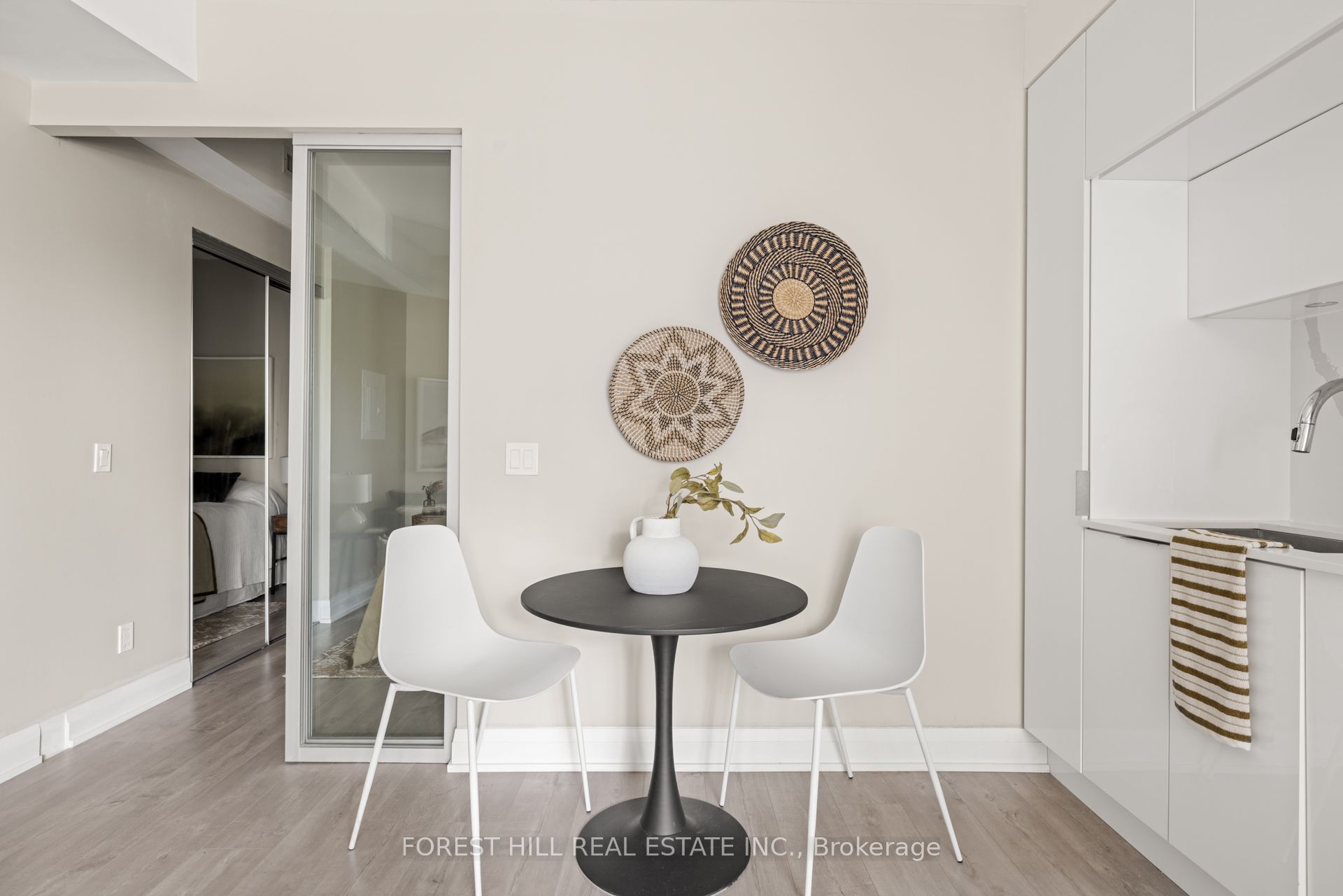 #218 - 1 Belsize Drive Property Photo 8
