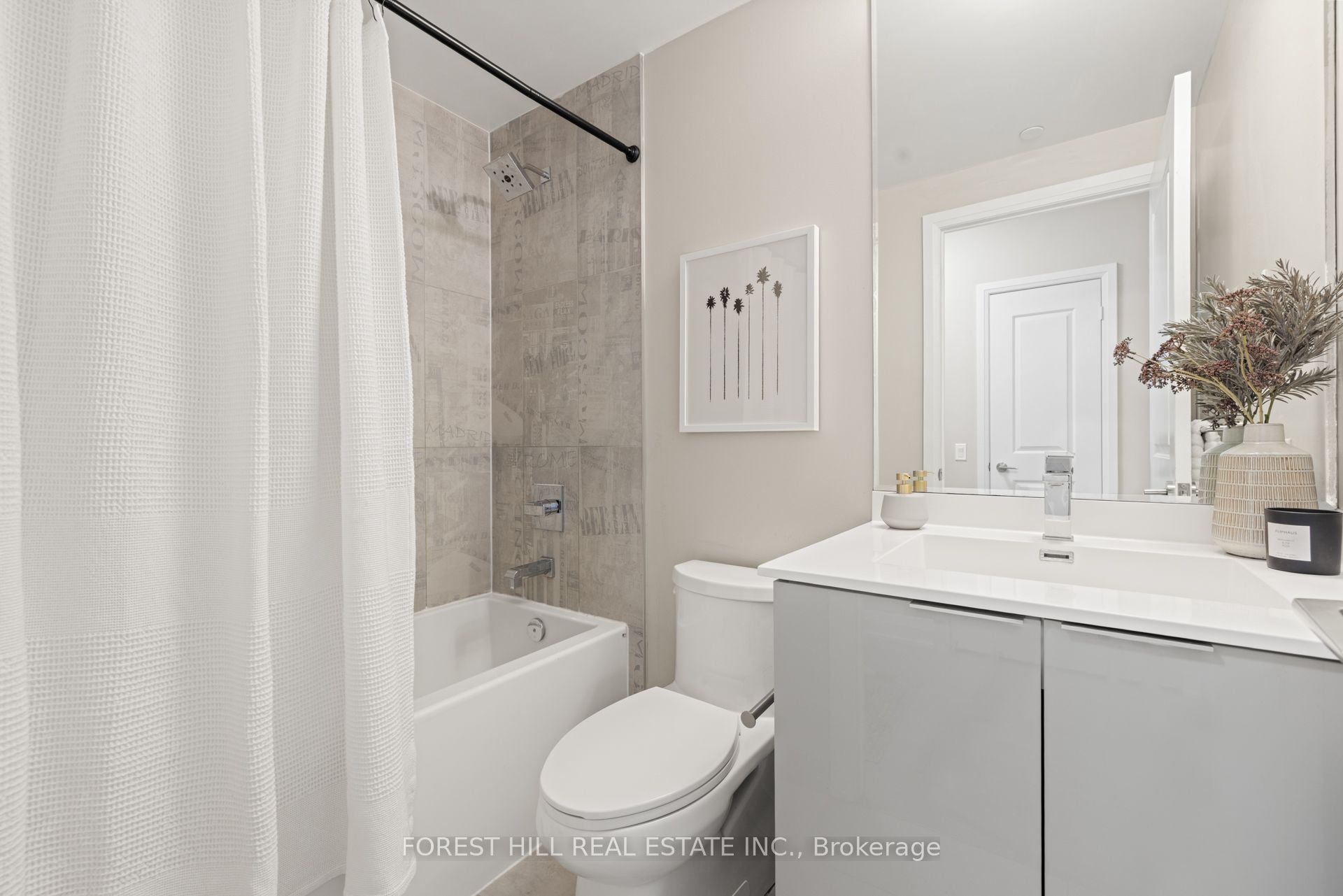 #218 - 1 Belsize Drive Property Photo 12