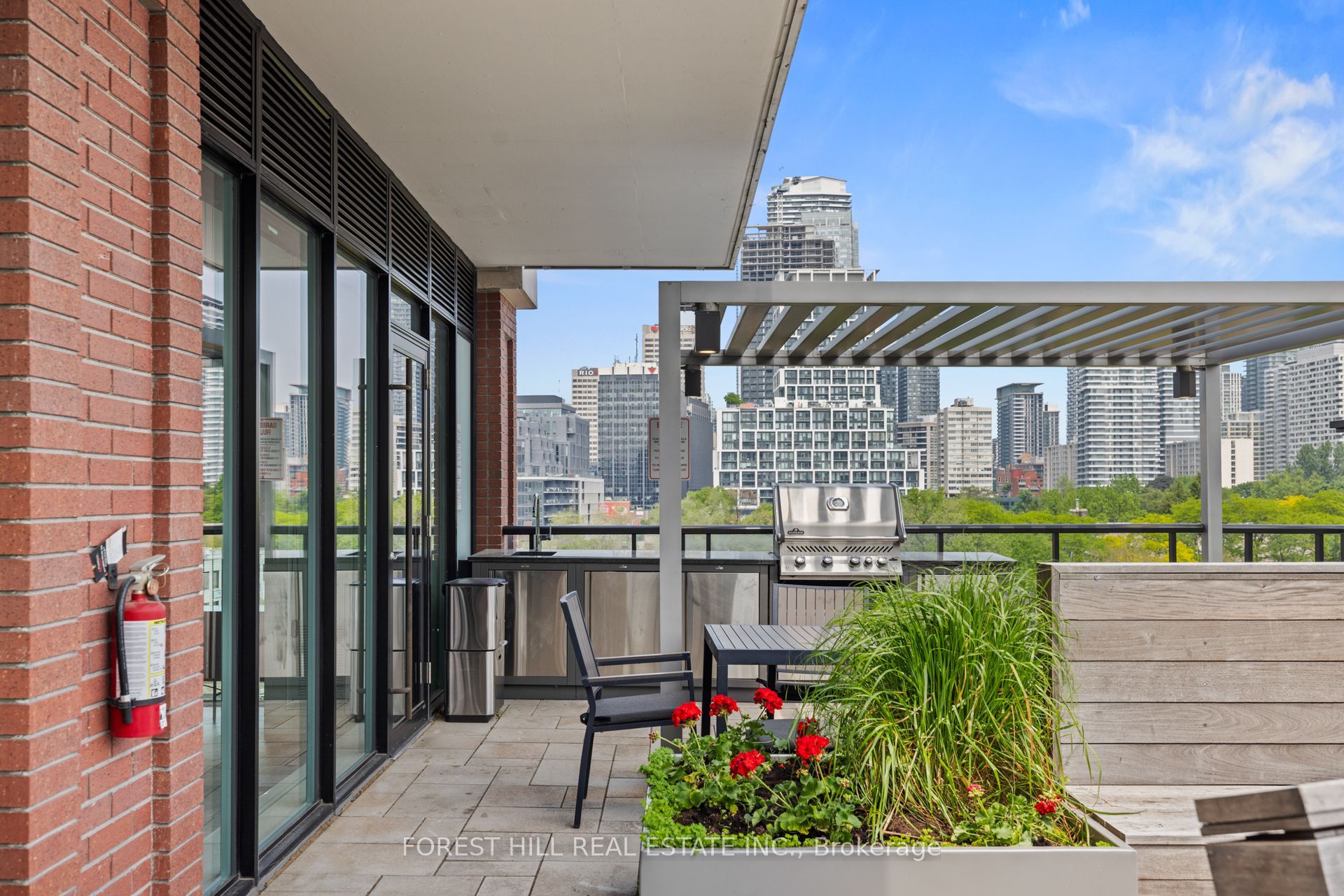 #218 - 1 Belsize Drive Property Photo 28
