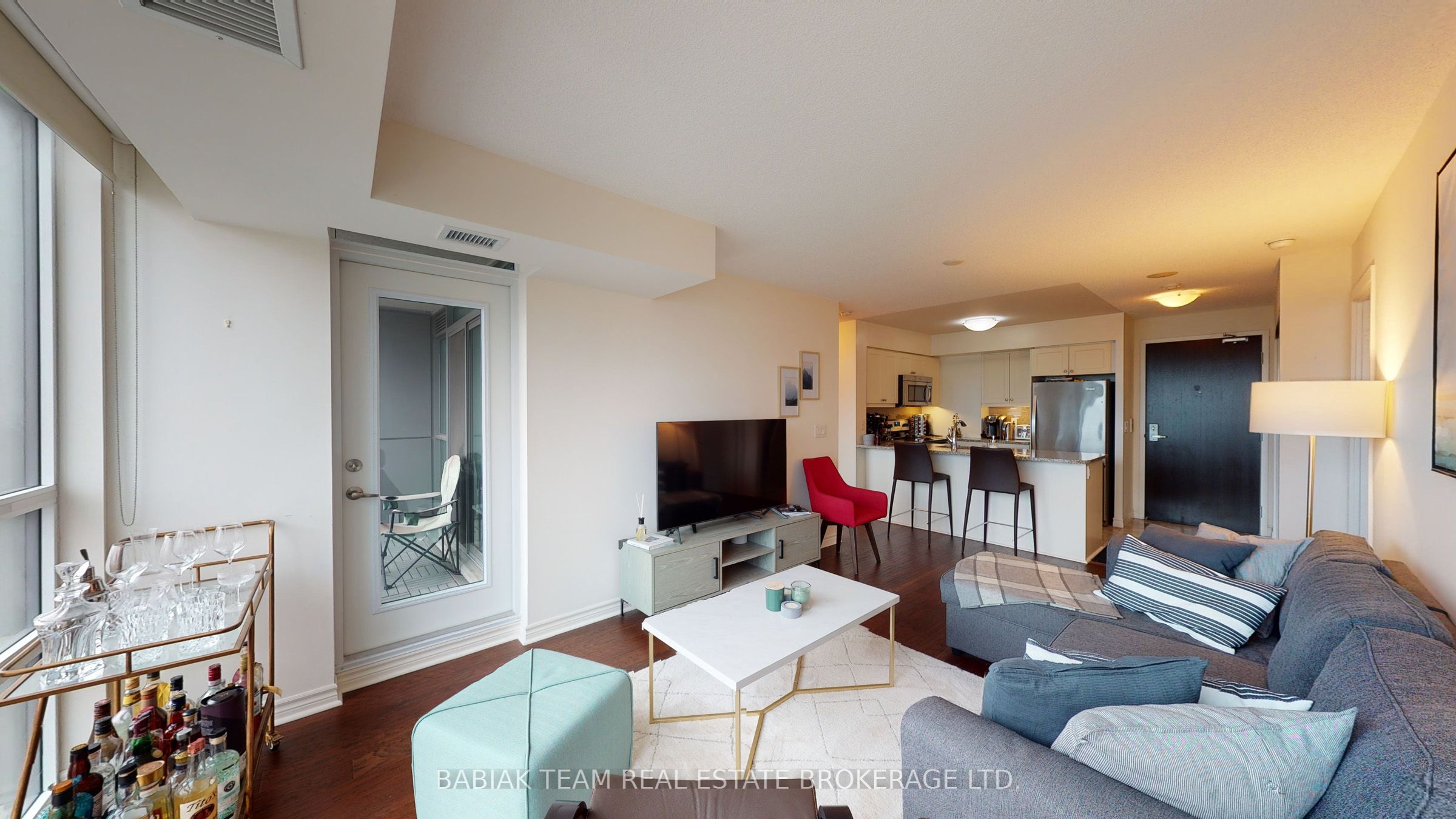 #1015 - 25 Lower Simcoe Street Property Photo 10