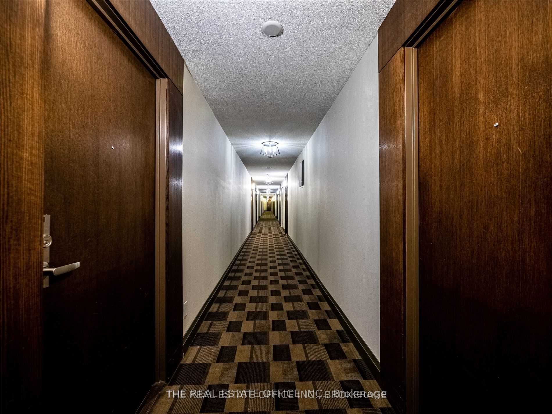 35 Hollywood Avenue 1221 Property Photo 3