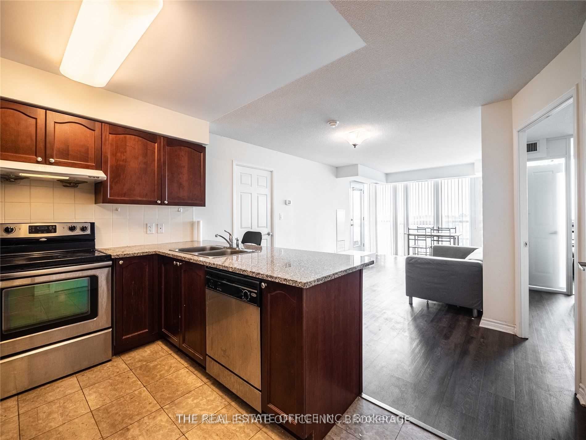 35 Hollywood Avenue 1221 Property Photo 6