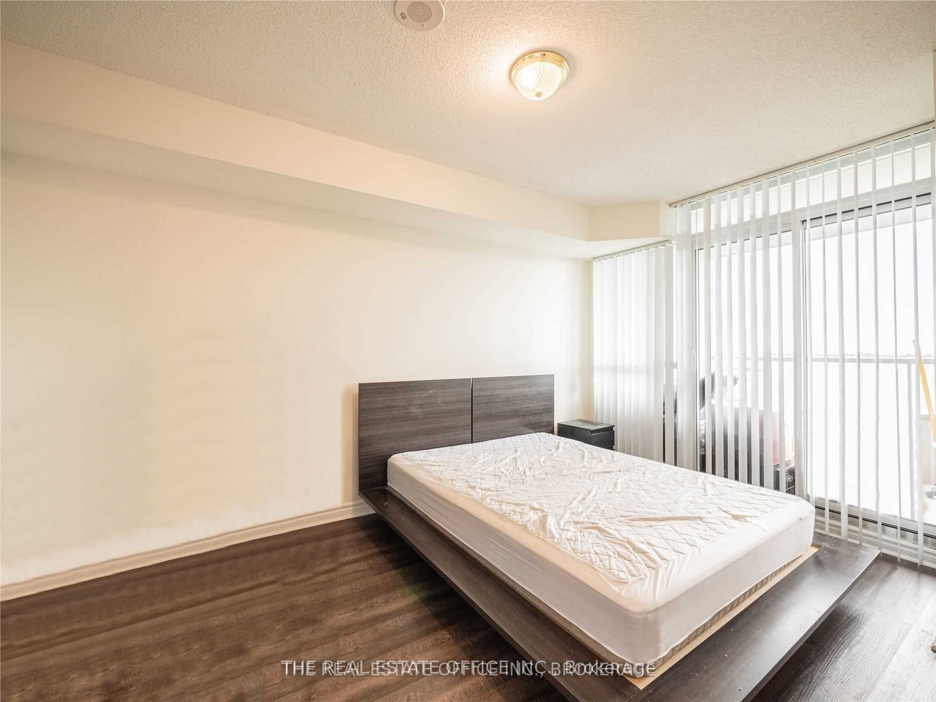 35 Hollywood Avenue 1221 Property Photo 13