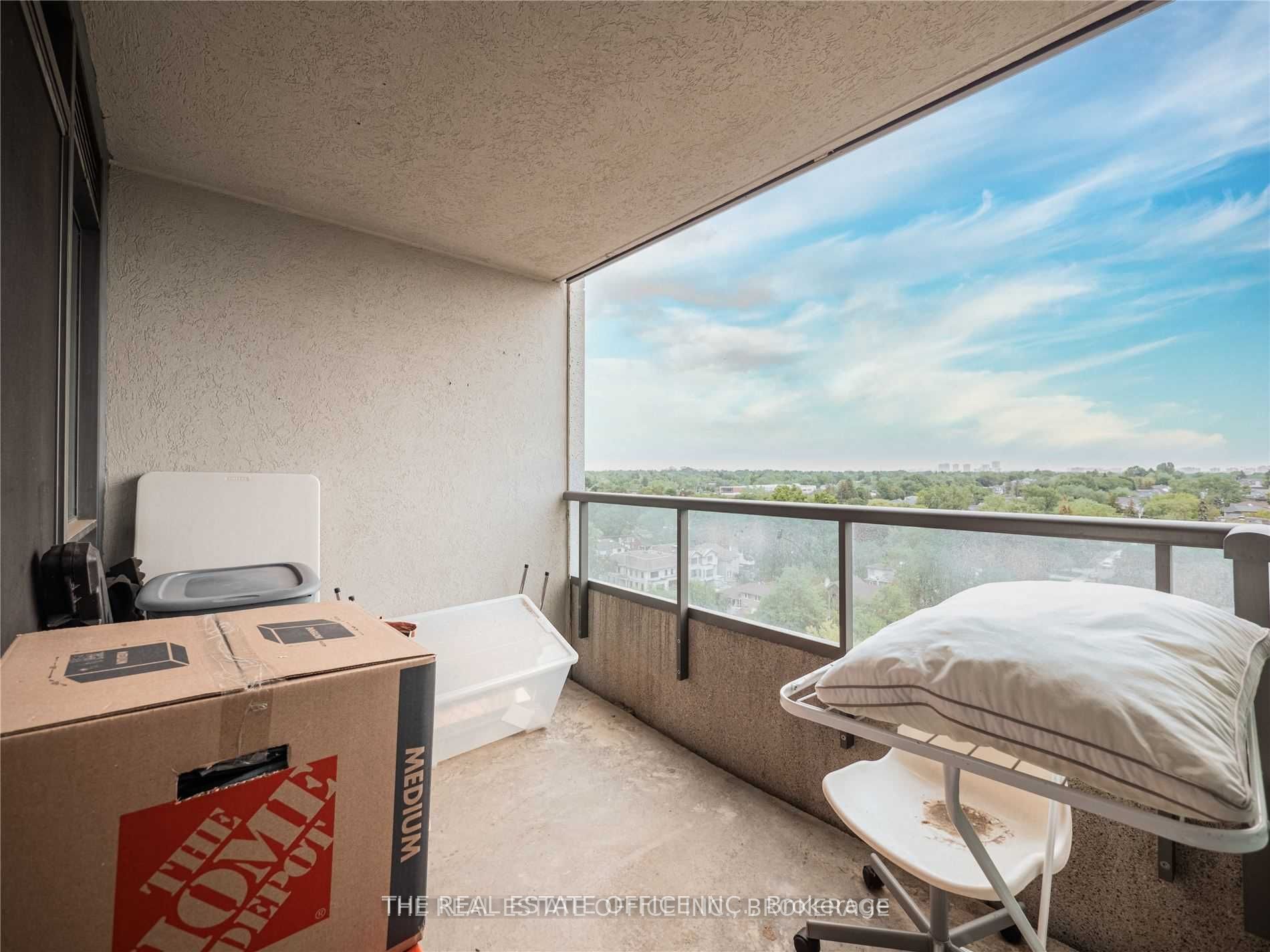 35 Hollywood Avenue 1221 Property Photo 23