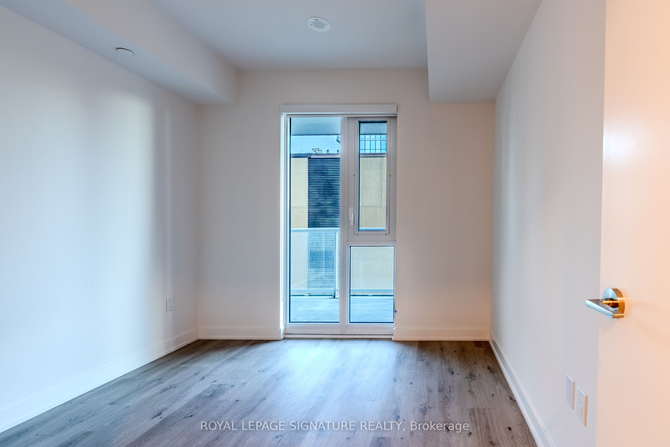 #1532 - 230 Simcoe Street Property Photo 12