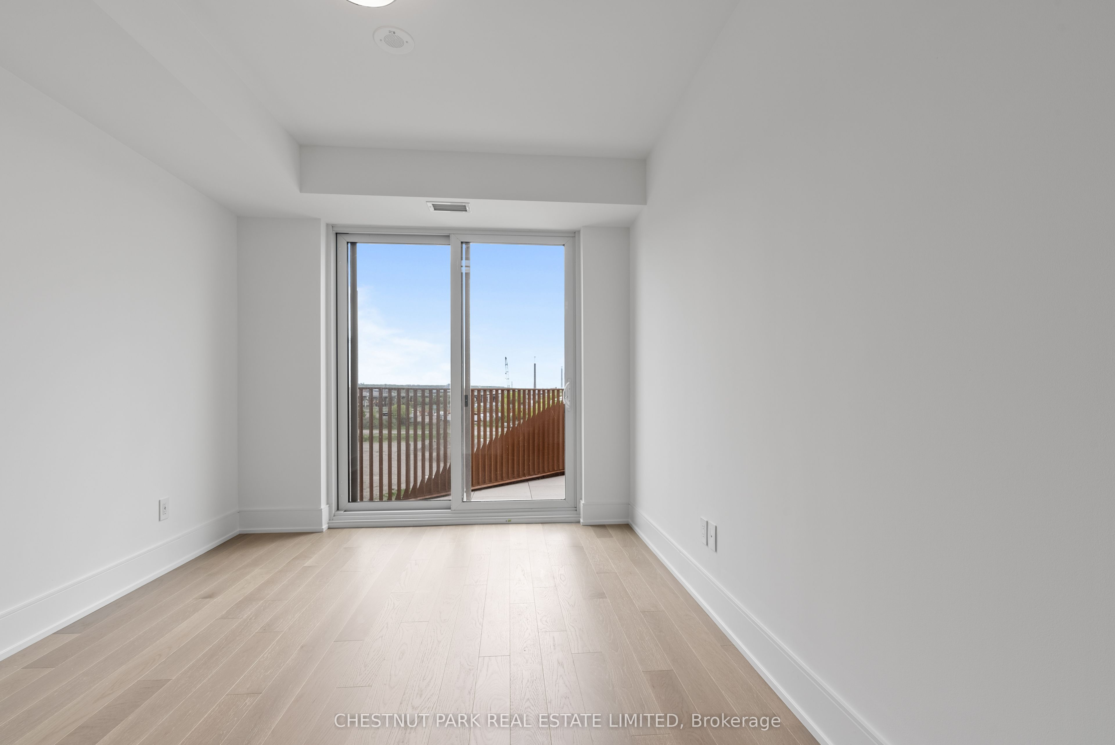 #609 - 155 Merchants Wharf Property Photo 12