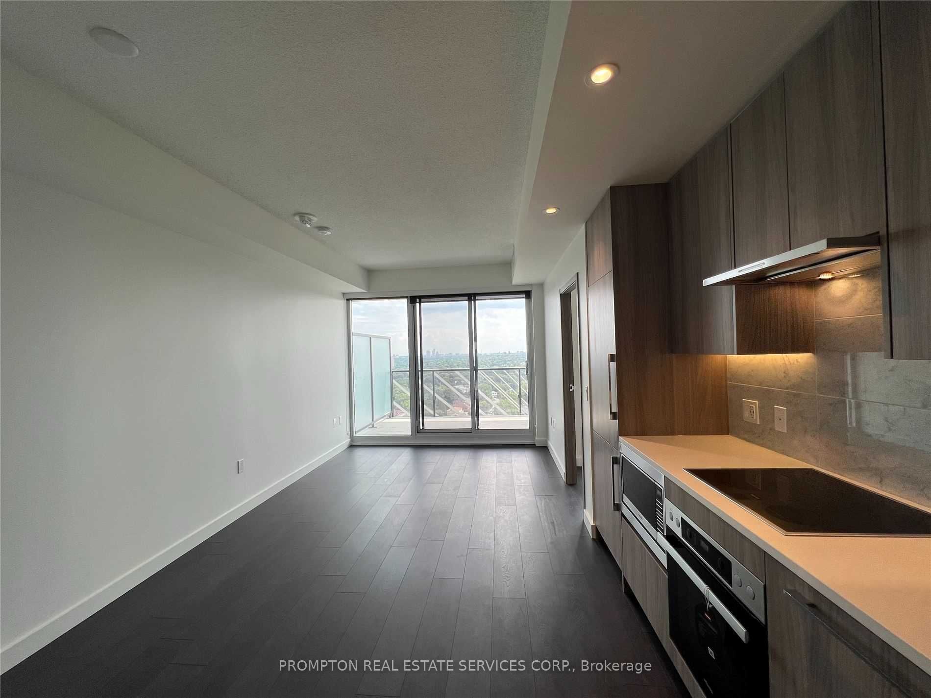 #2605 - 95 Mcmahon Drive Property Photo 2