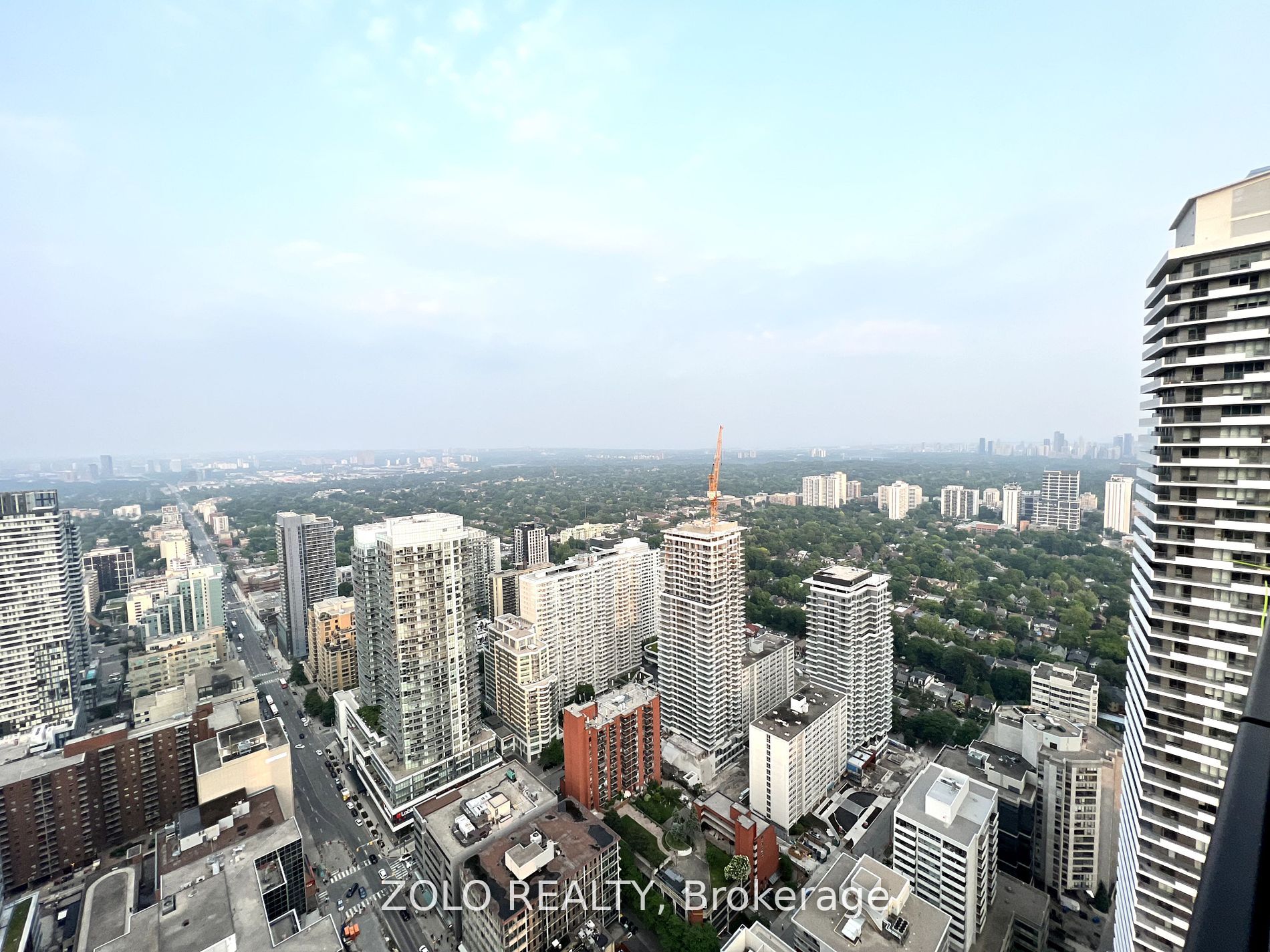 8 Eglinton Avenue E 4709 Property Photo 8