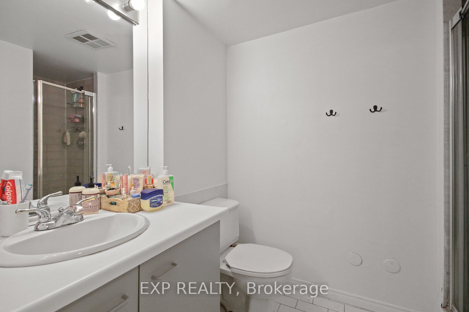 25 The Esplanade N/a 808 Property Photo 12