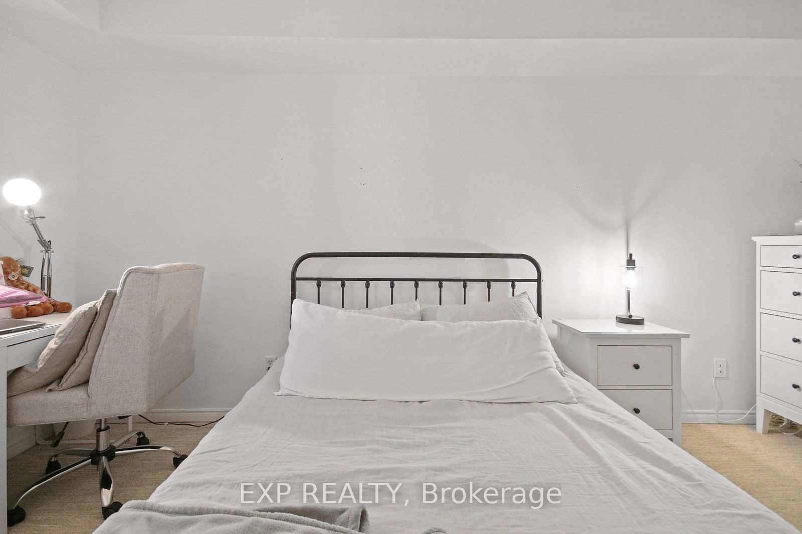 25 The Esplanade N/a 808 Property Photo 16