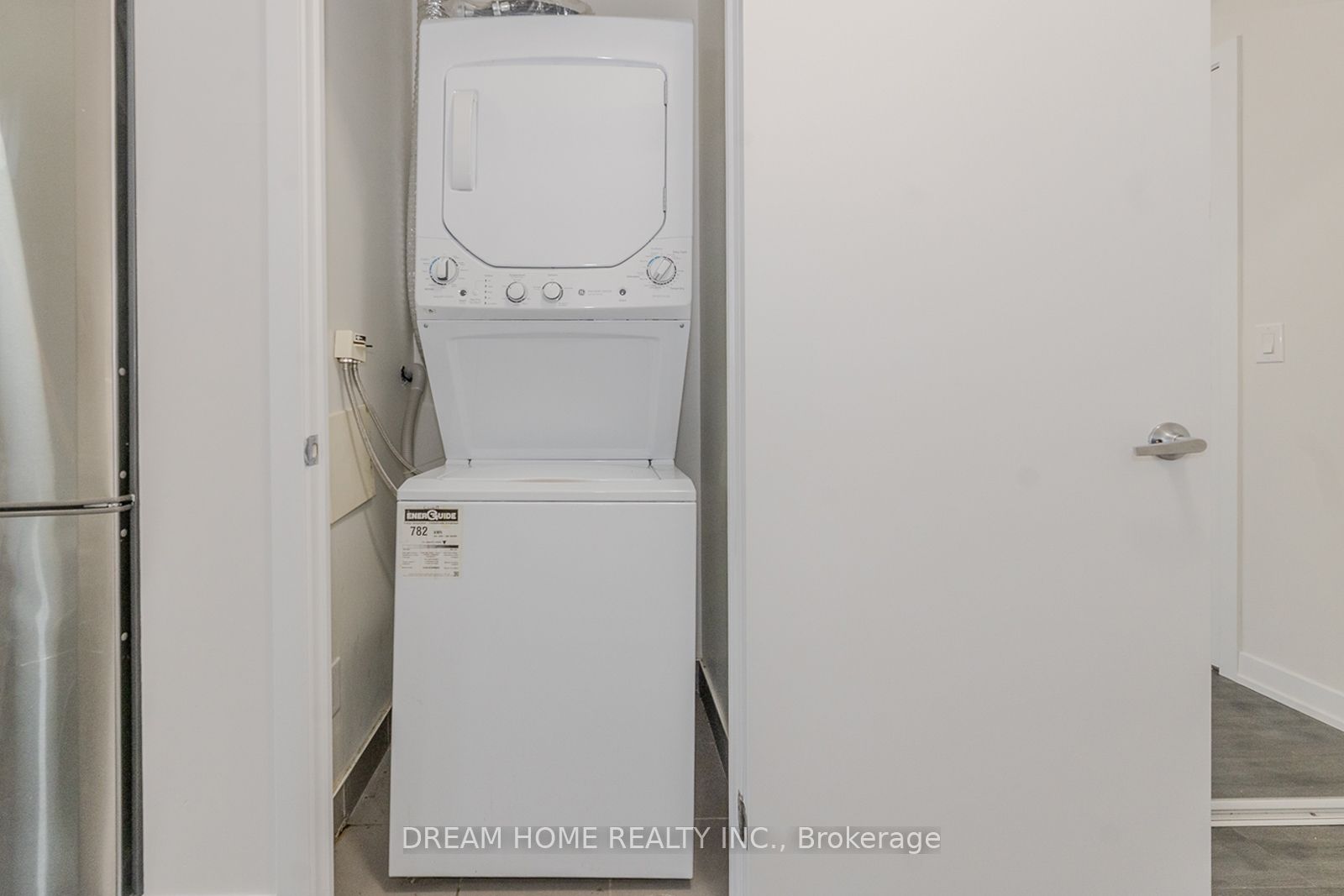 18 Rean Drive 301 Property Photo 13