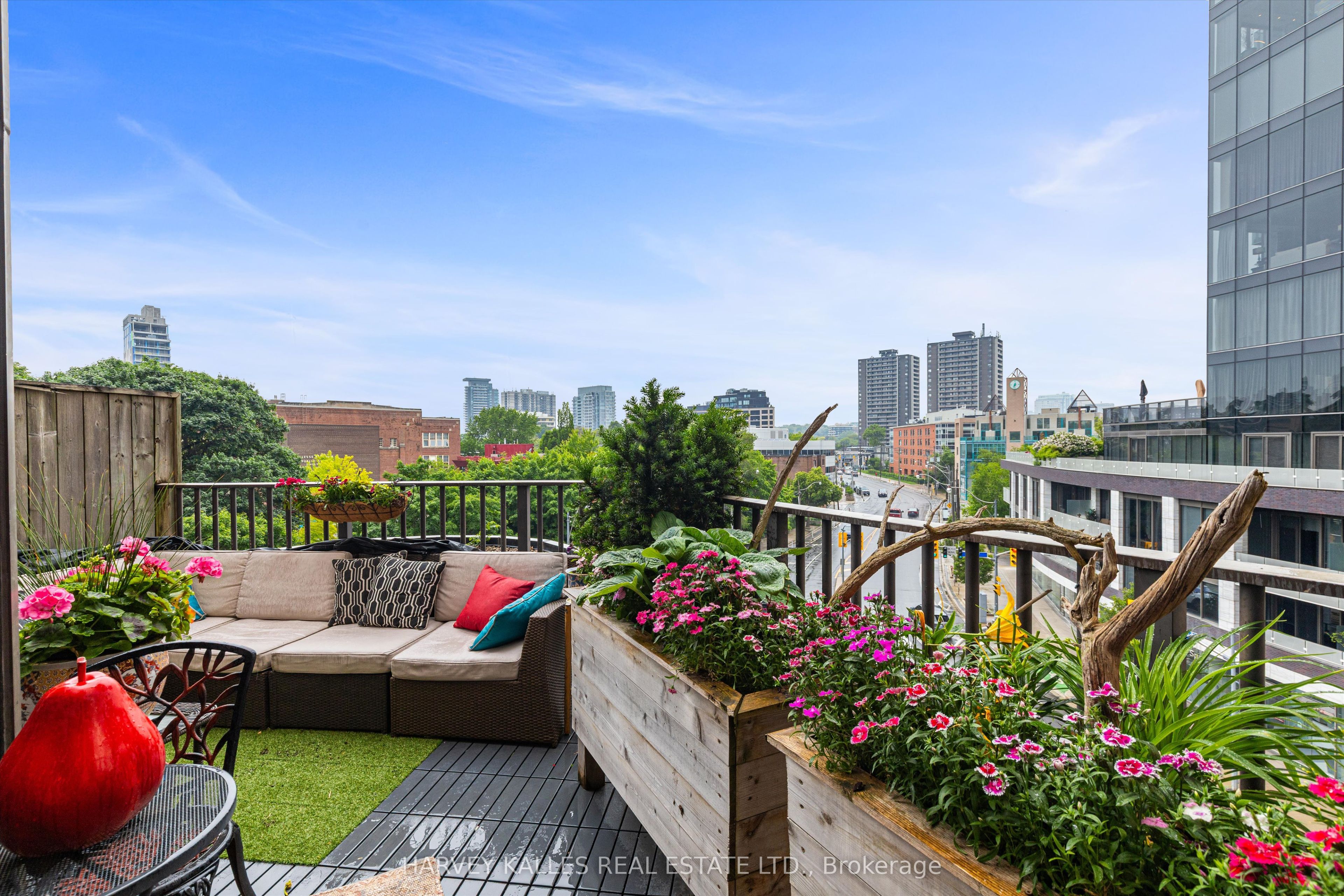 #402 - 1331 Bay Street Property Photo 1