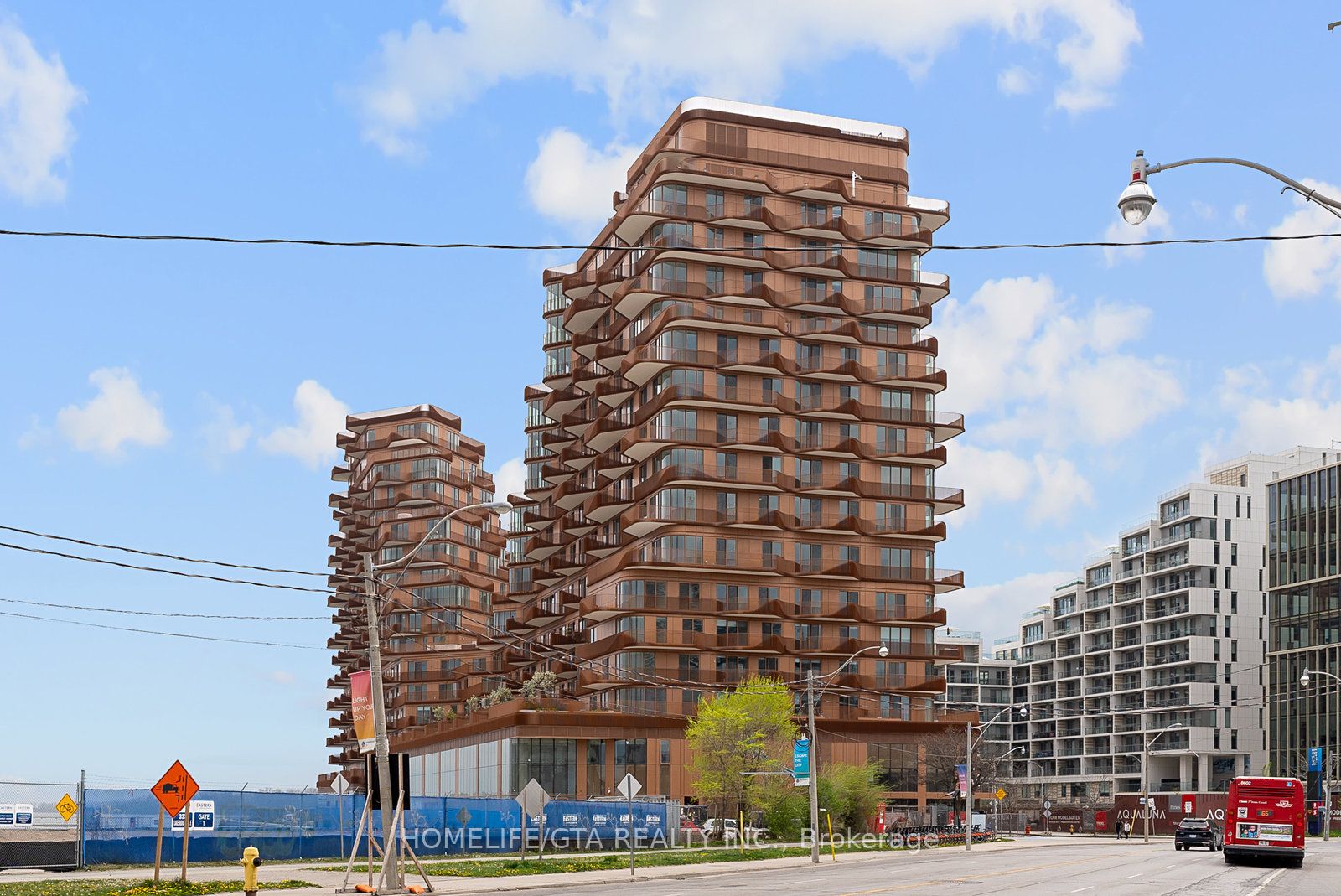 #803 - 155 Merchants' Wharf Property Photo 1