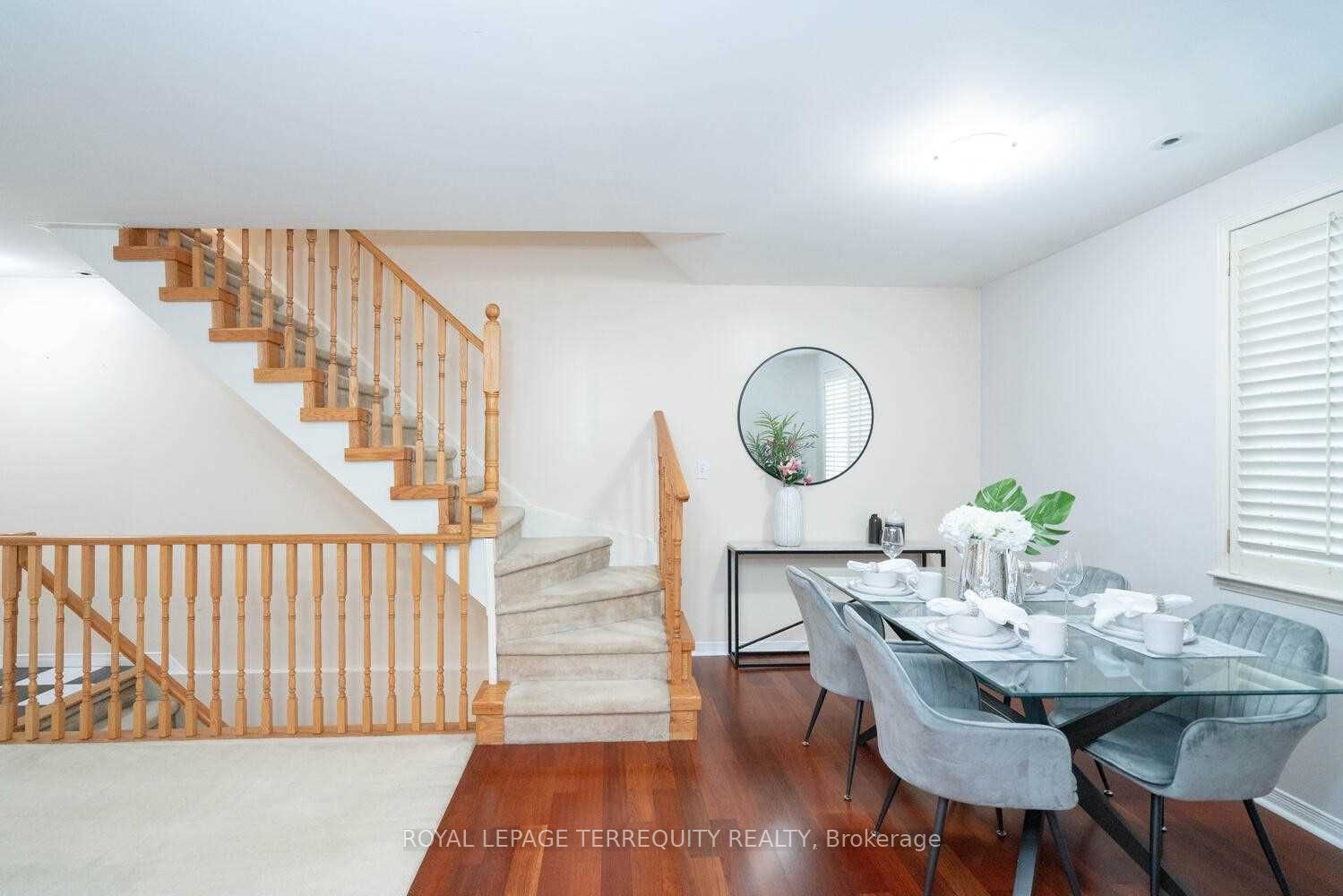 108 Finch Avenue W B19 Property Photo 6