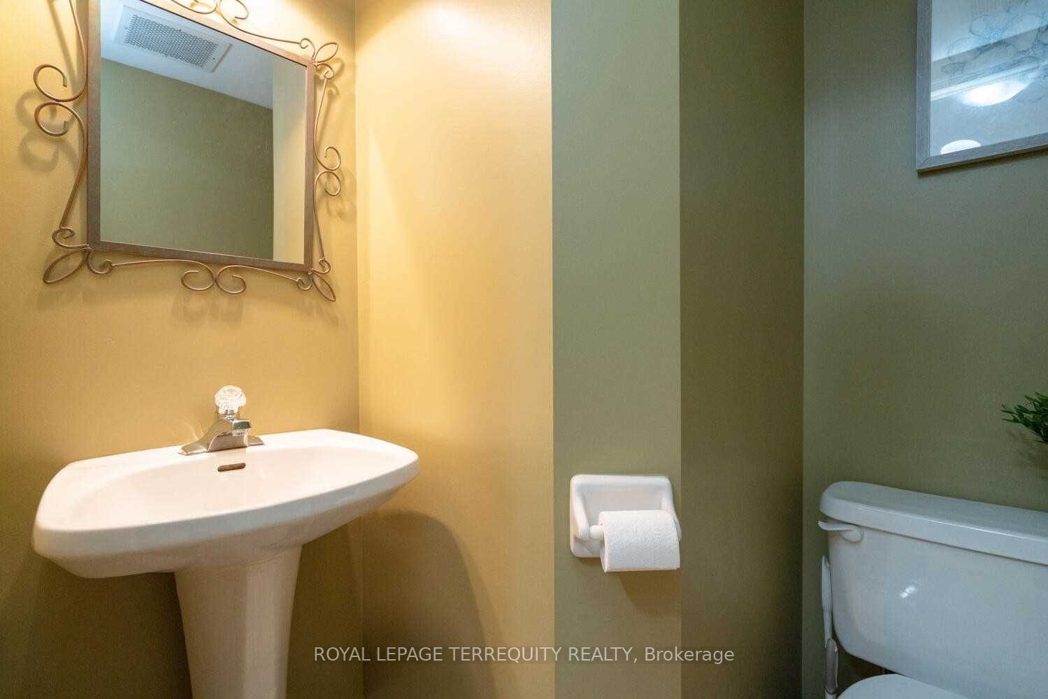 108 Finch Avenue W B19 Property Photo 15