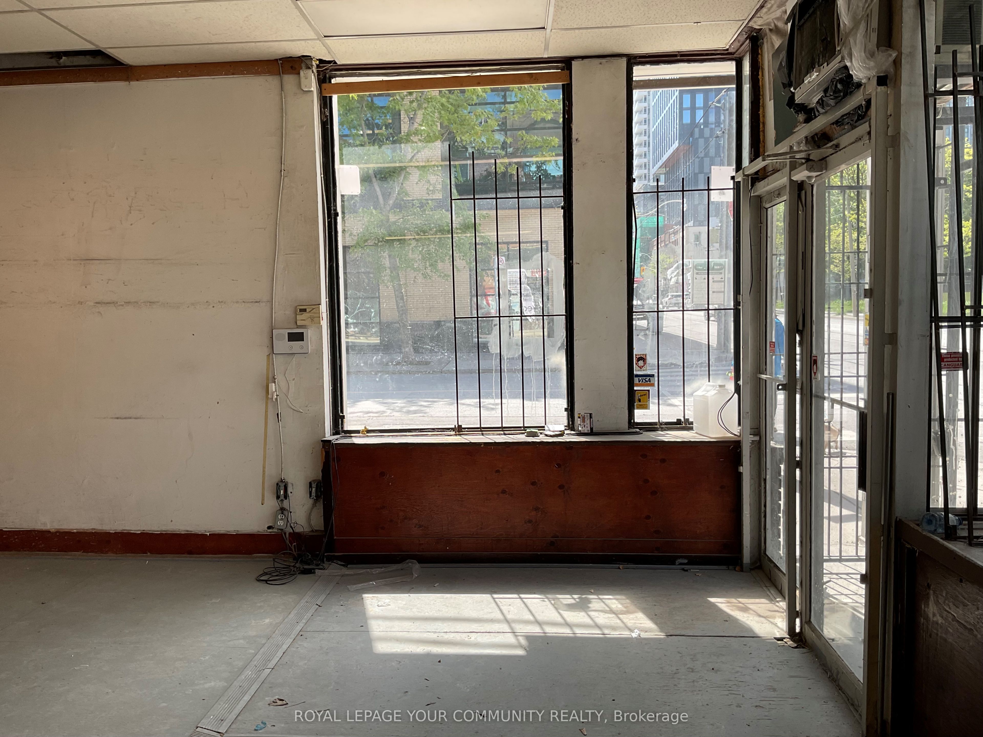 167 Queen Street E Property Photo 3