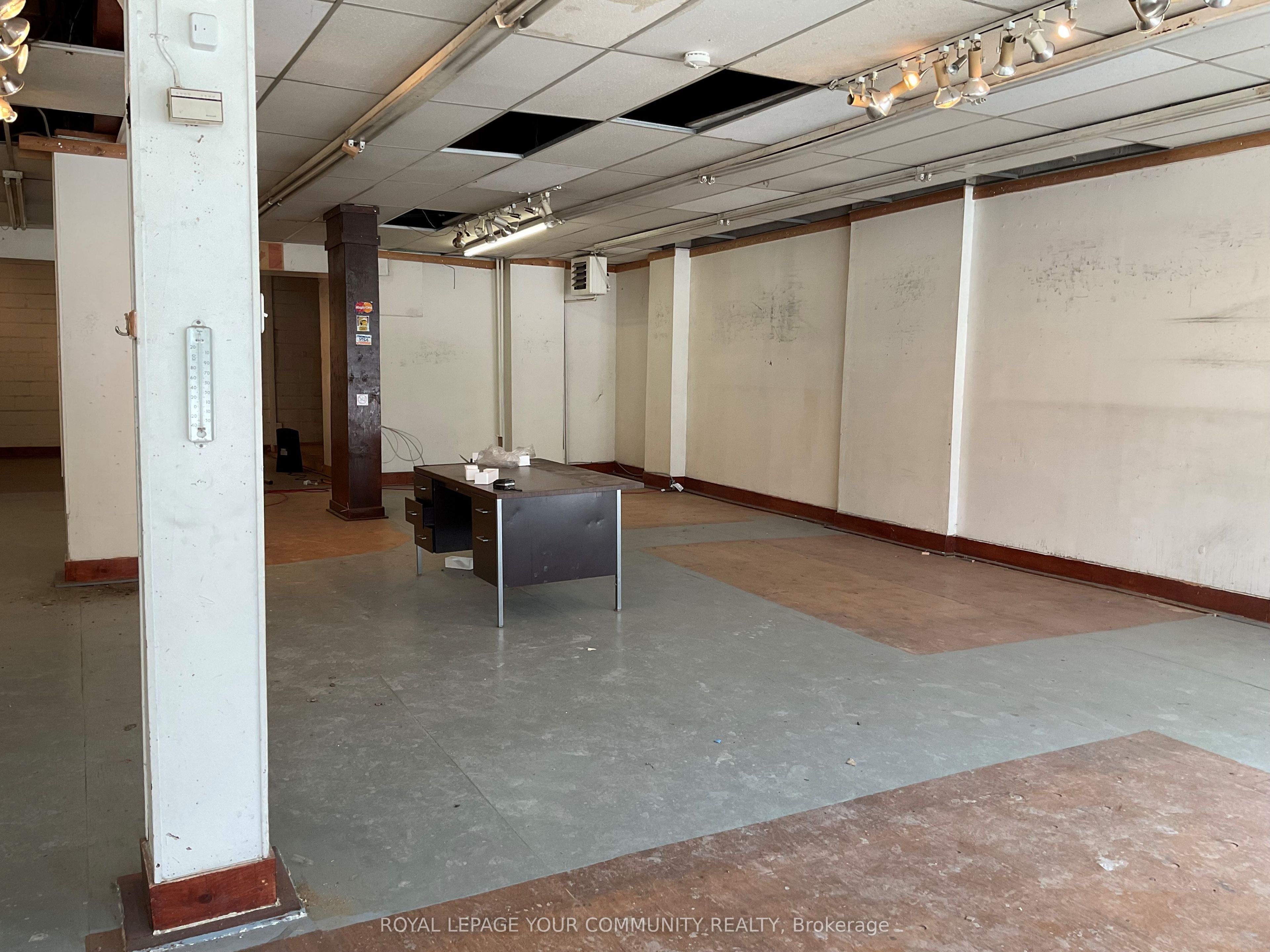 167 Queen Street E Property Photo 6