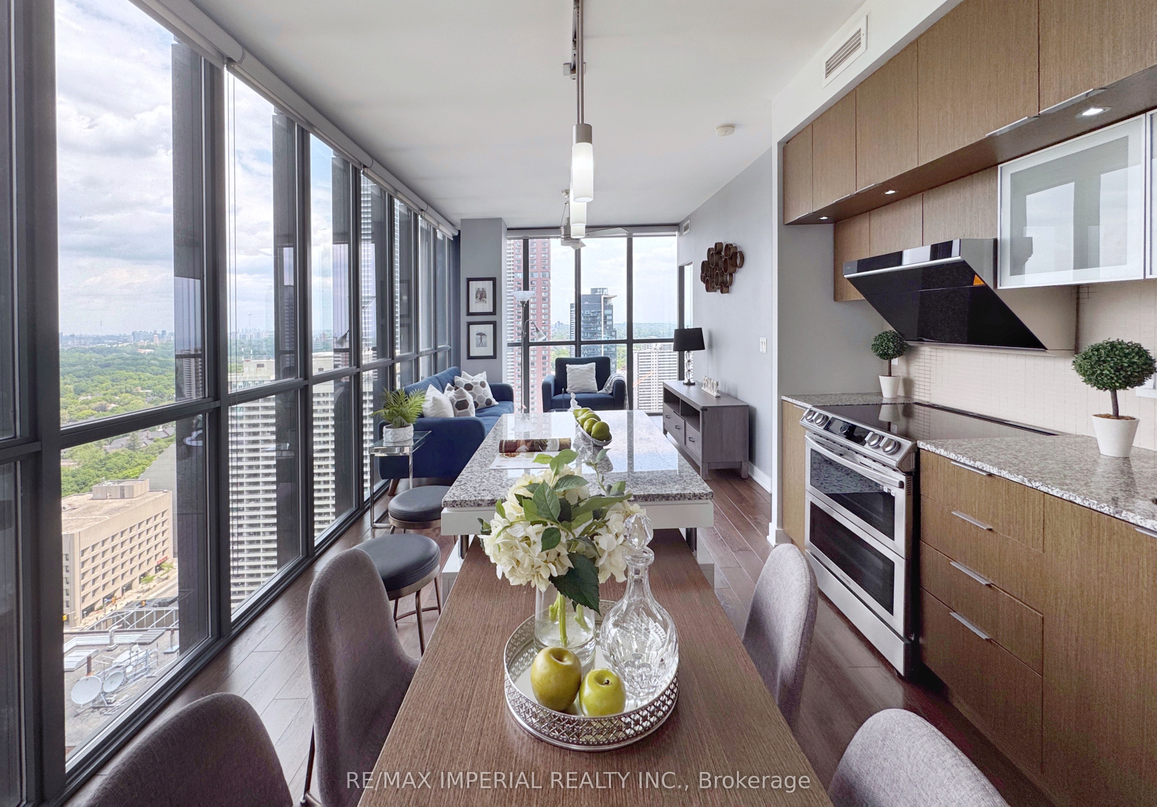 #3308 - 110 Charles Street Property Photo 10