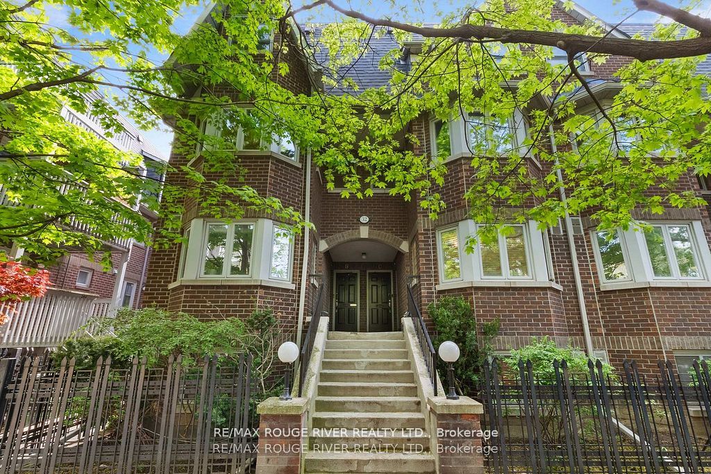 32 Massey Street Unit D Property Photo 1
