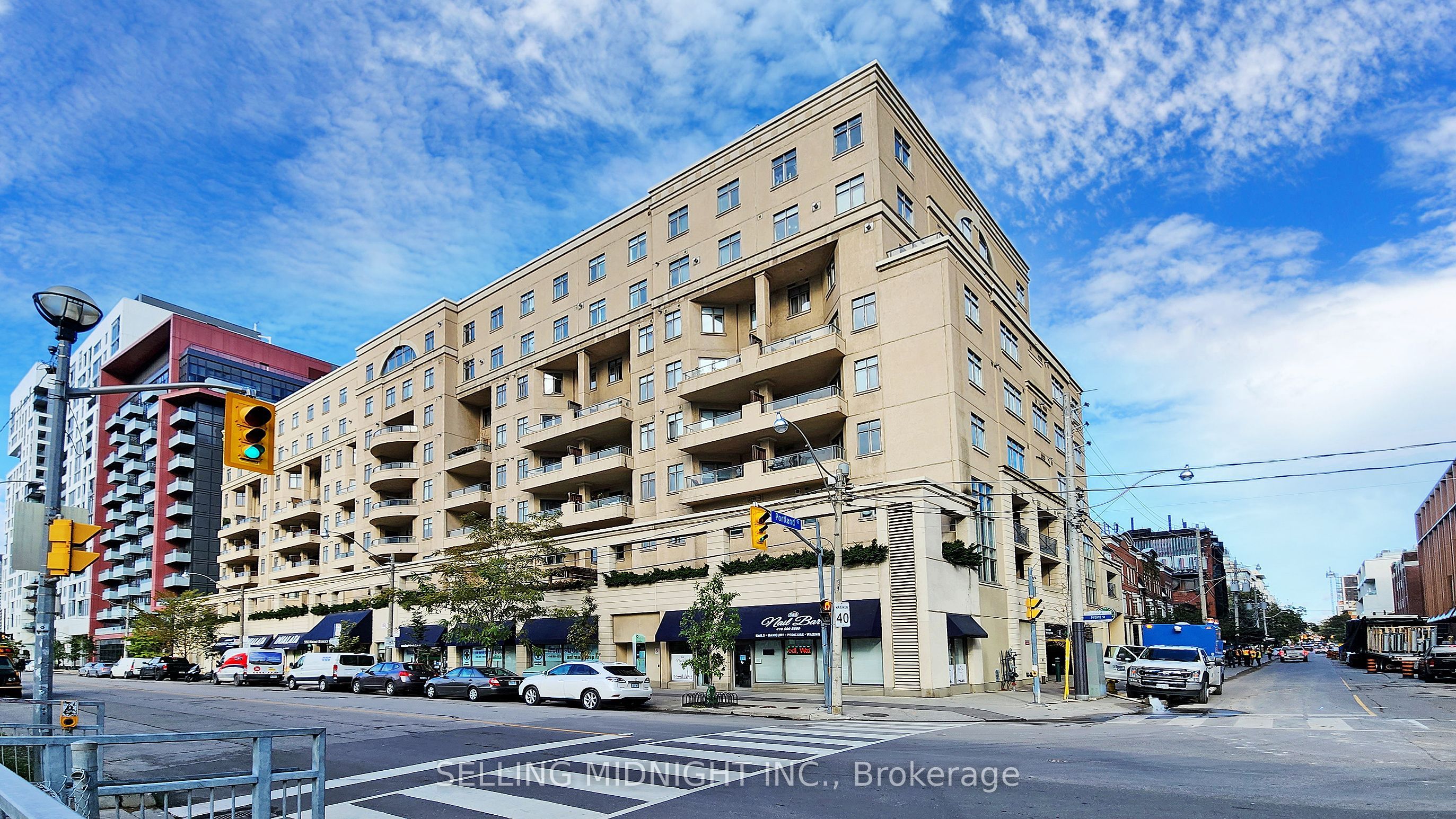 550 Front Street W 403 Property Photo 1