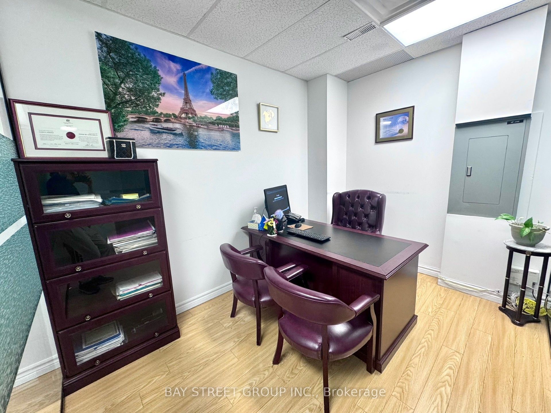 #352 - 4750 Yonge Street Property Photo 2