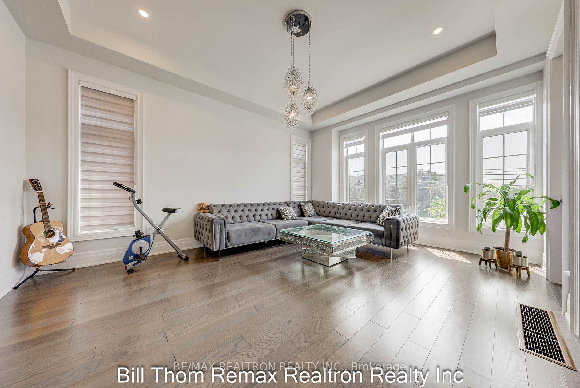 C12214805 Property Photo 11