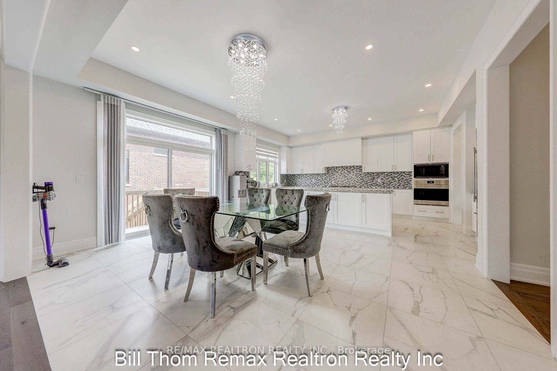 C12214805 Property Photo 18