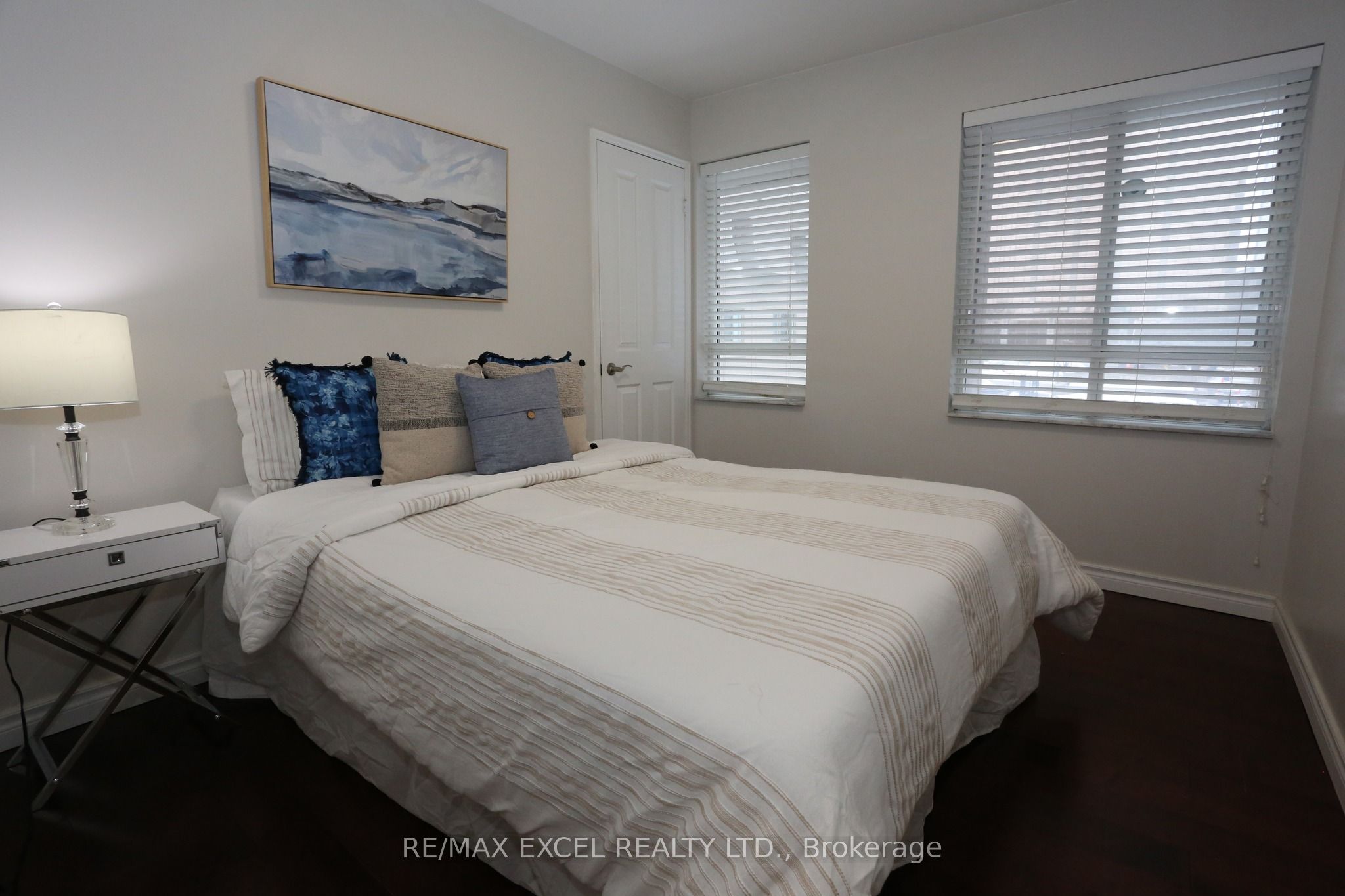 #114 - 38 Hollywood Avenue Property Photo 11