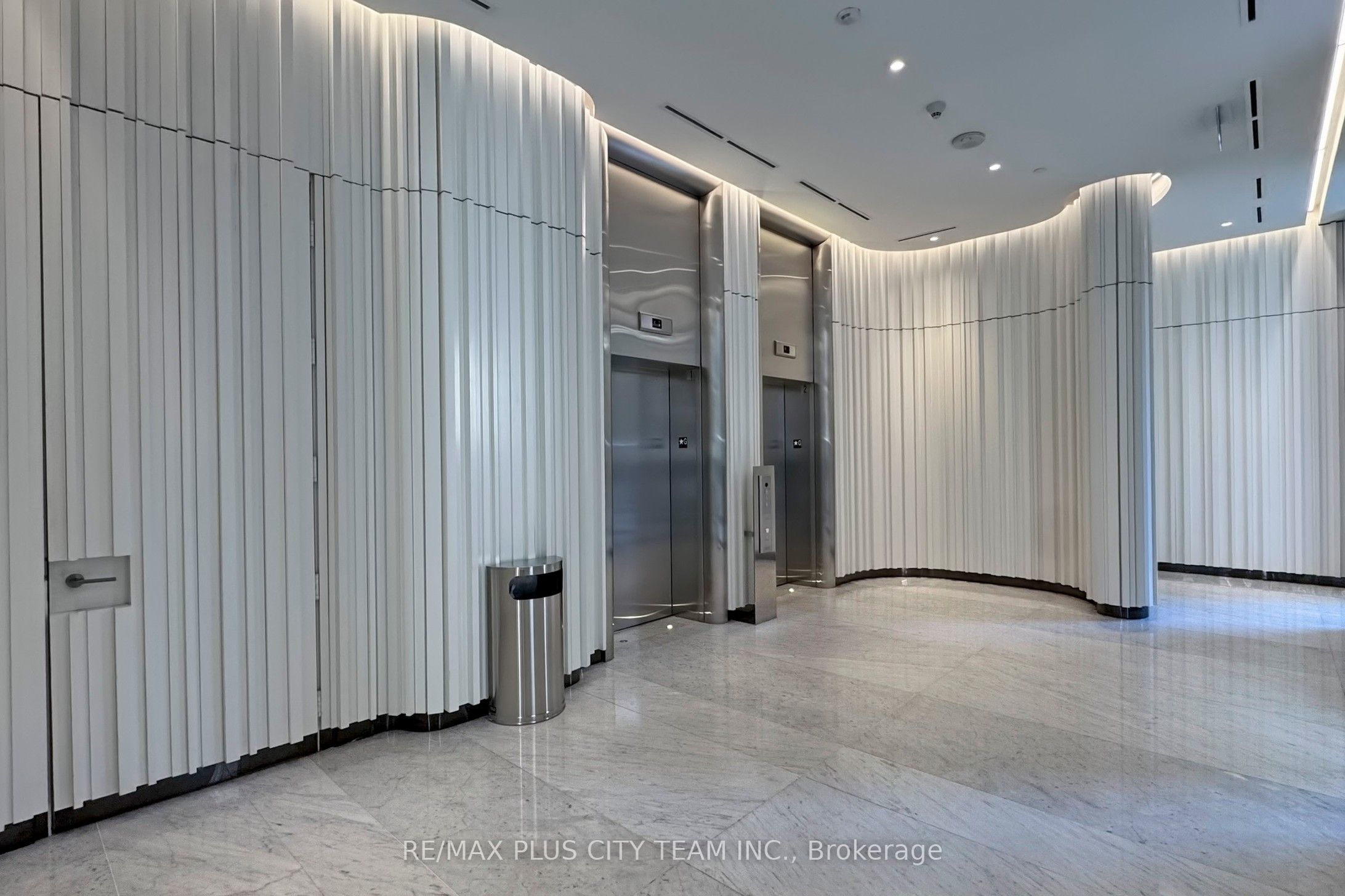 7 St. Thomas Street 505 Property Photo 16