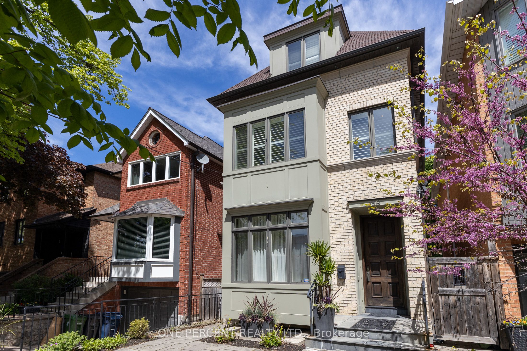 149 Ronan Avenue Property Photo 1