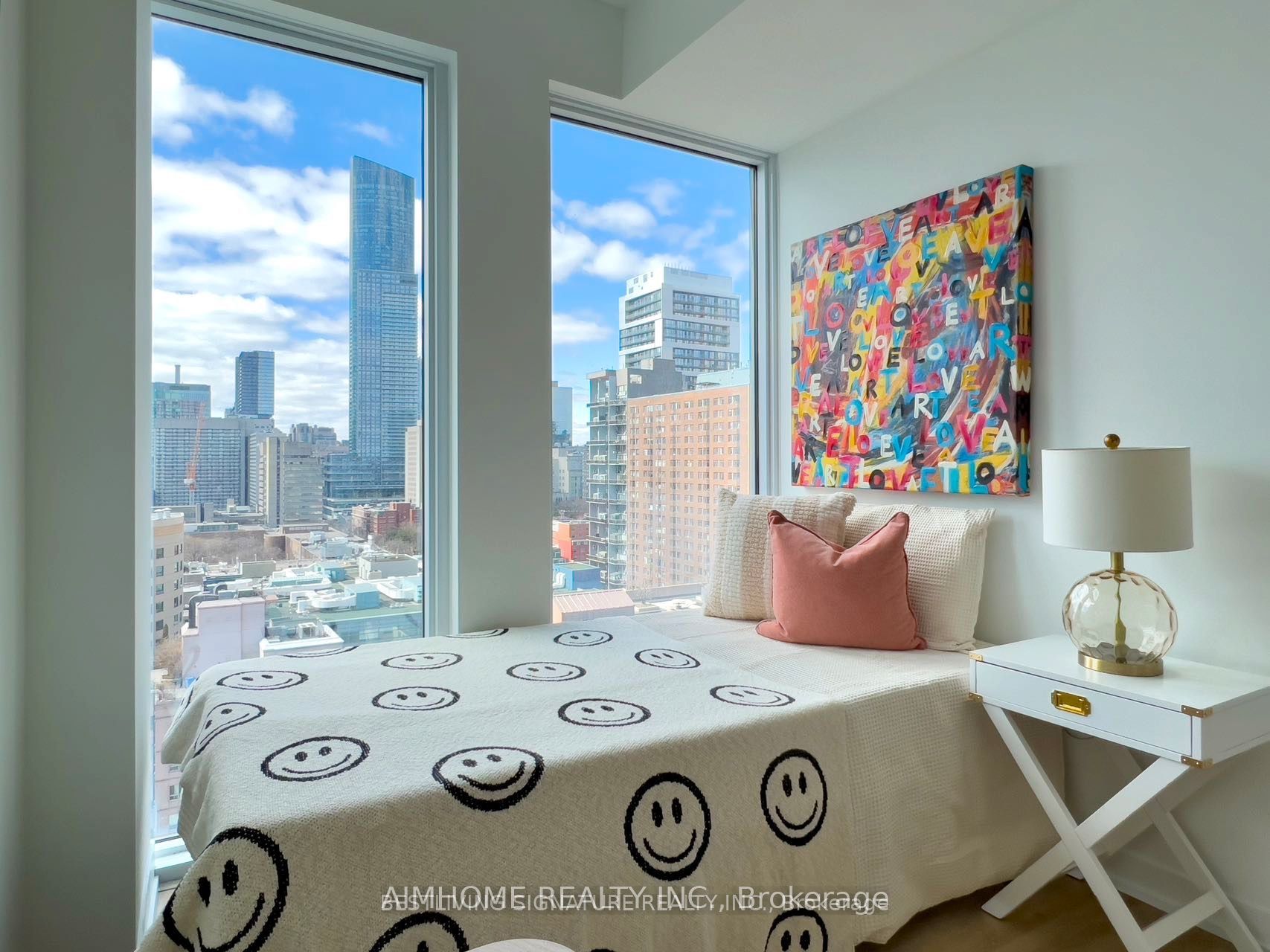 #1802 - 319 Jarvis Street Property Photo 11