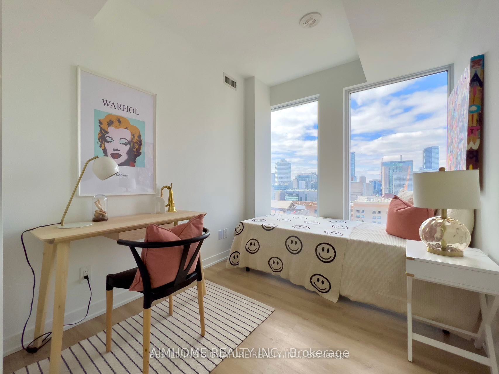 #1802 - 319 Jarvis Street Property Photo 13