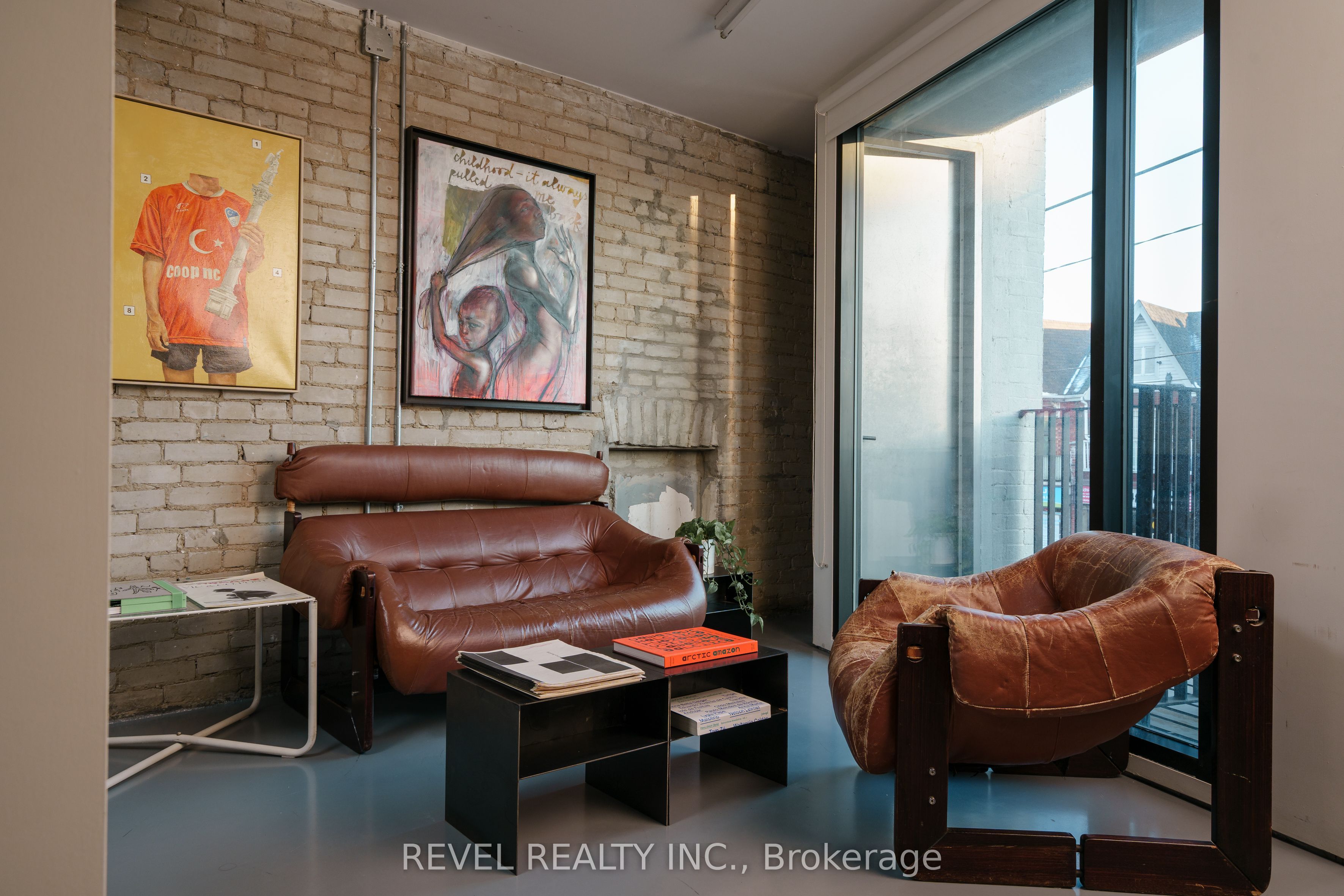 #2nd - 1468 Dundas Street Property Photo 3