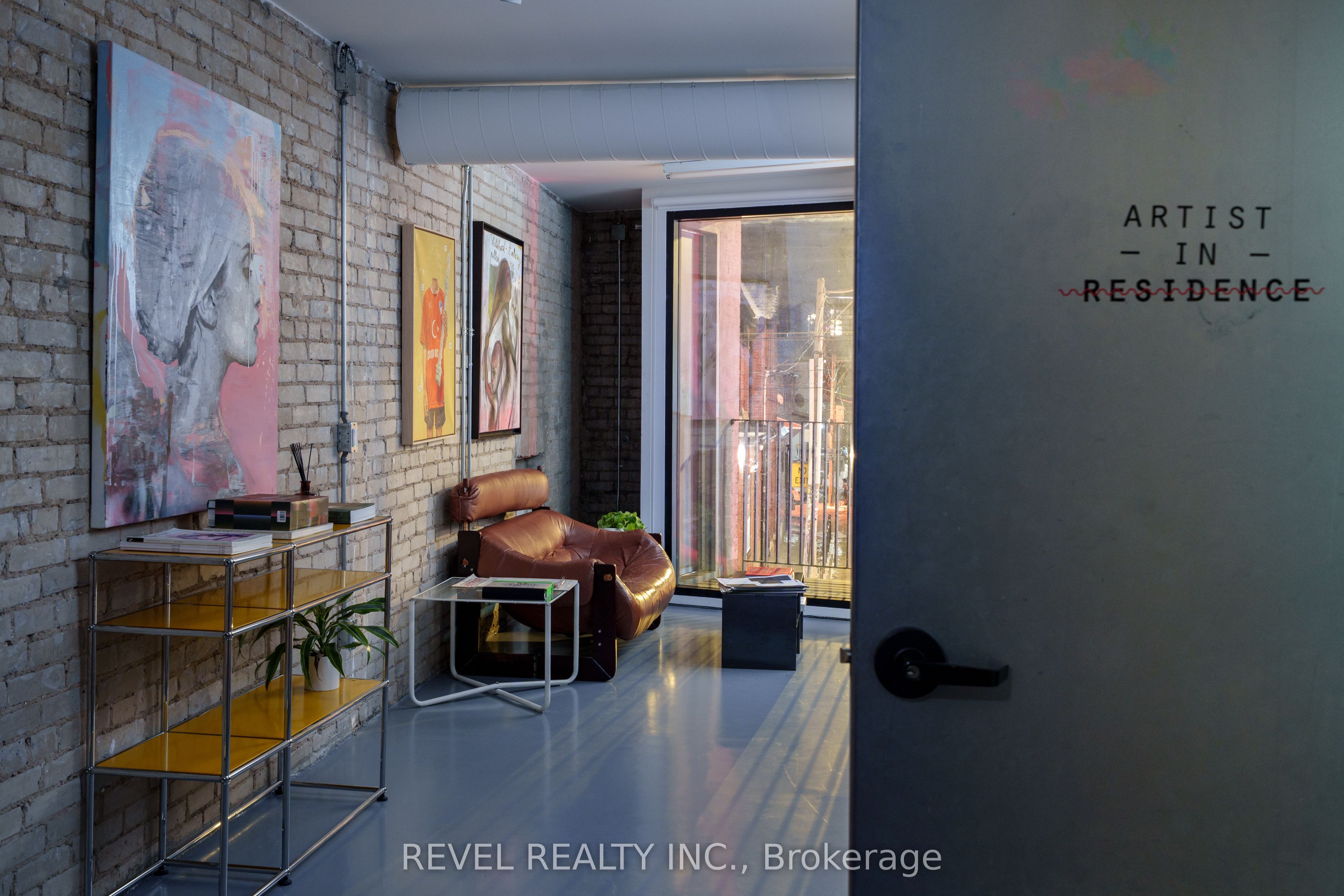 #2nd - 1468 Dundas Street Property Photo 5