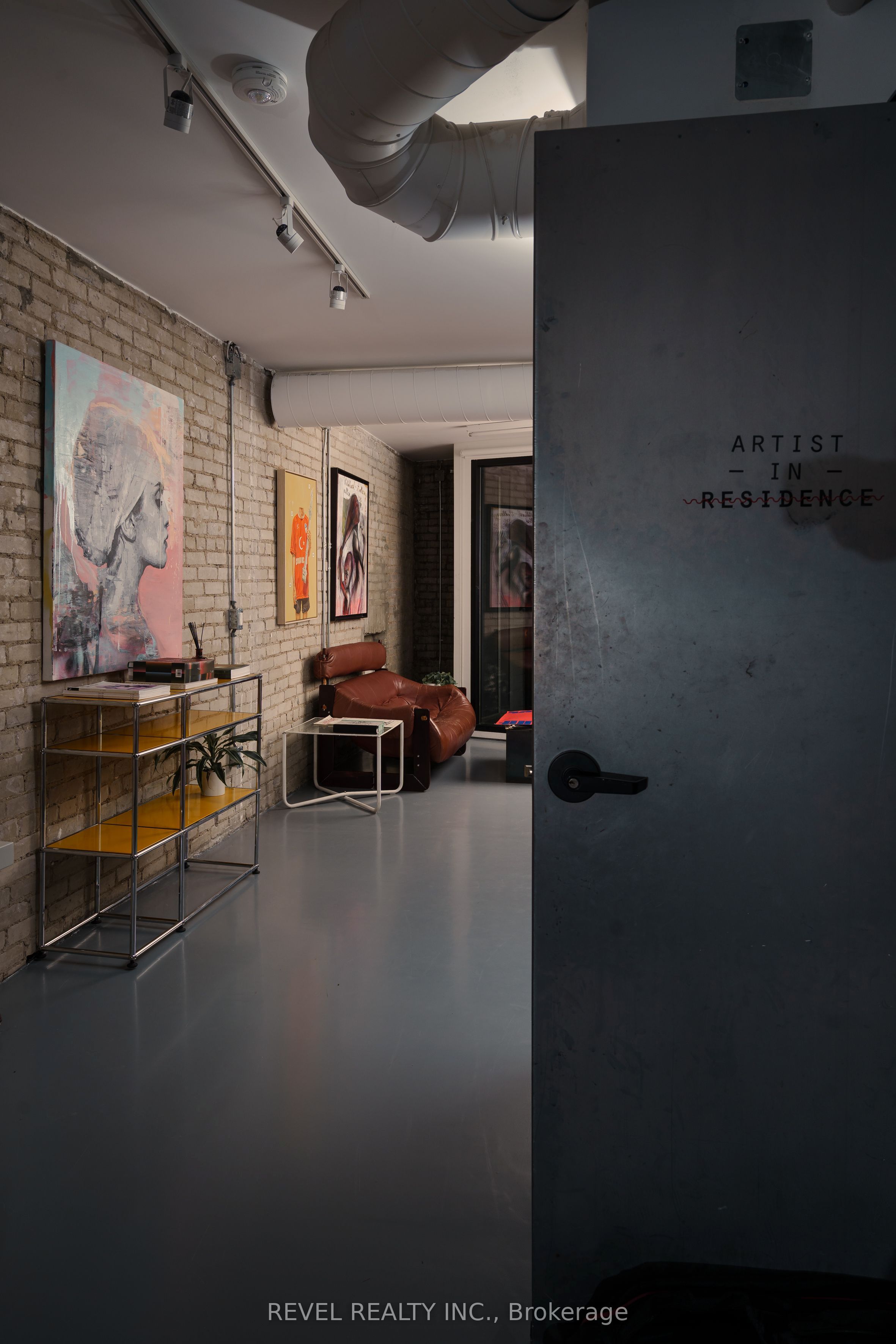 #2nd - 1468 Dundas Street Property Photo 11