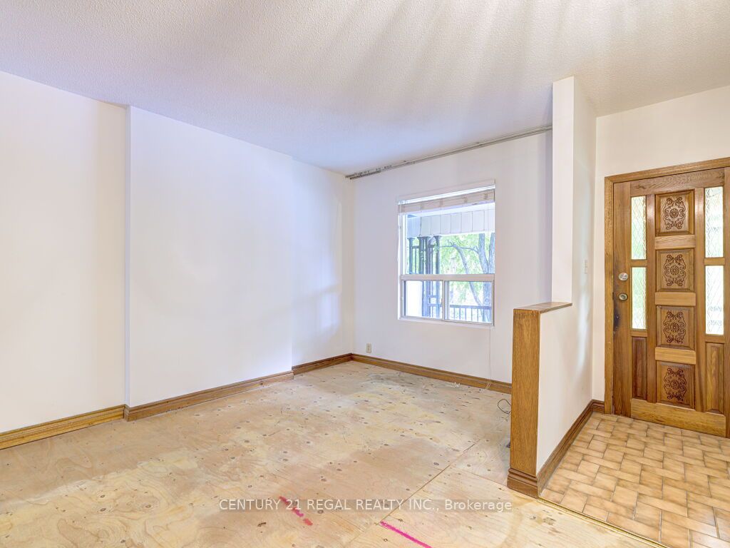 46 Marchmount Road Property Photo 7