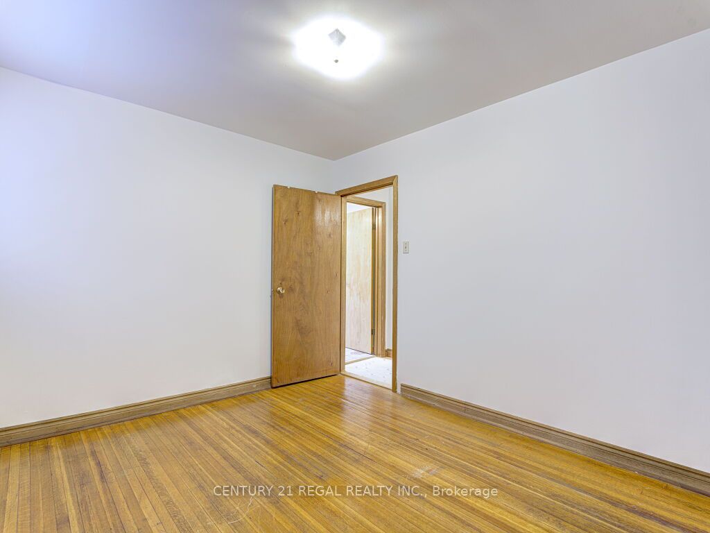 46 Marchmount Road Property Photo 15