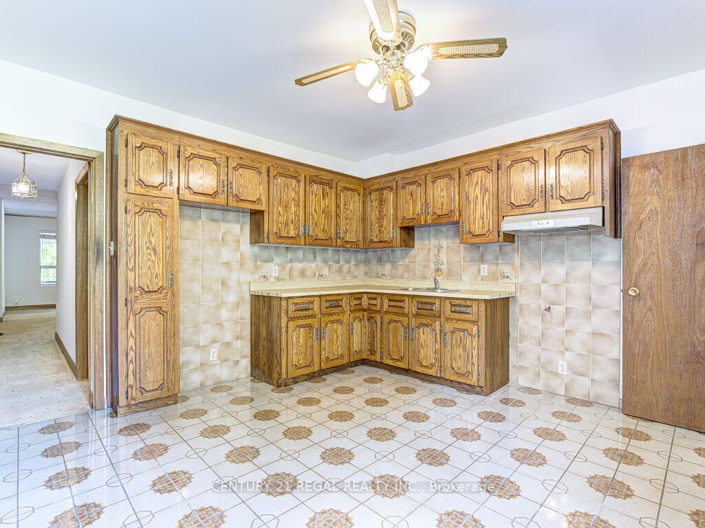 46 Marchmount Road Property Photo 17